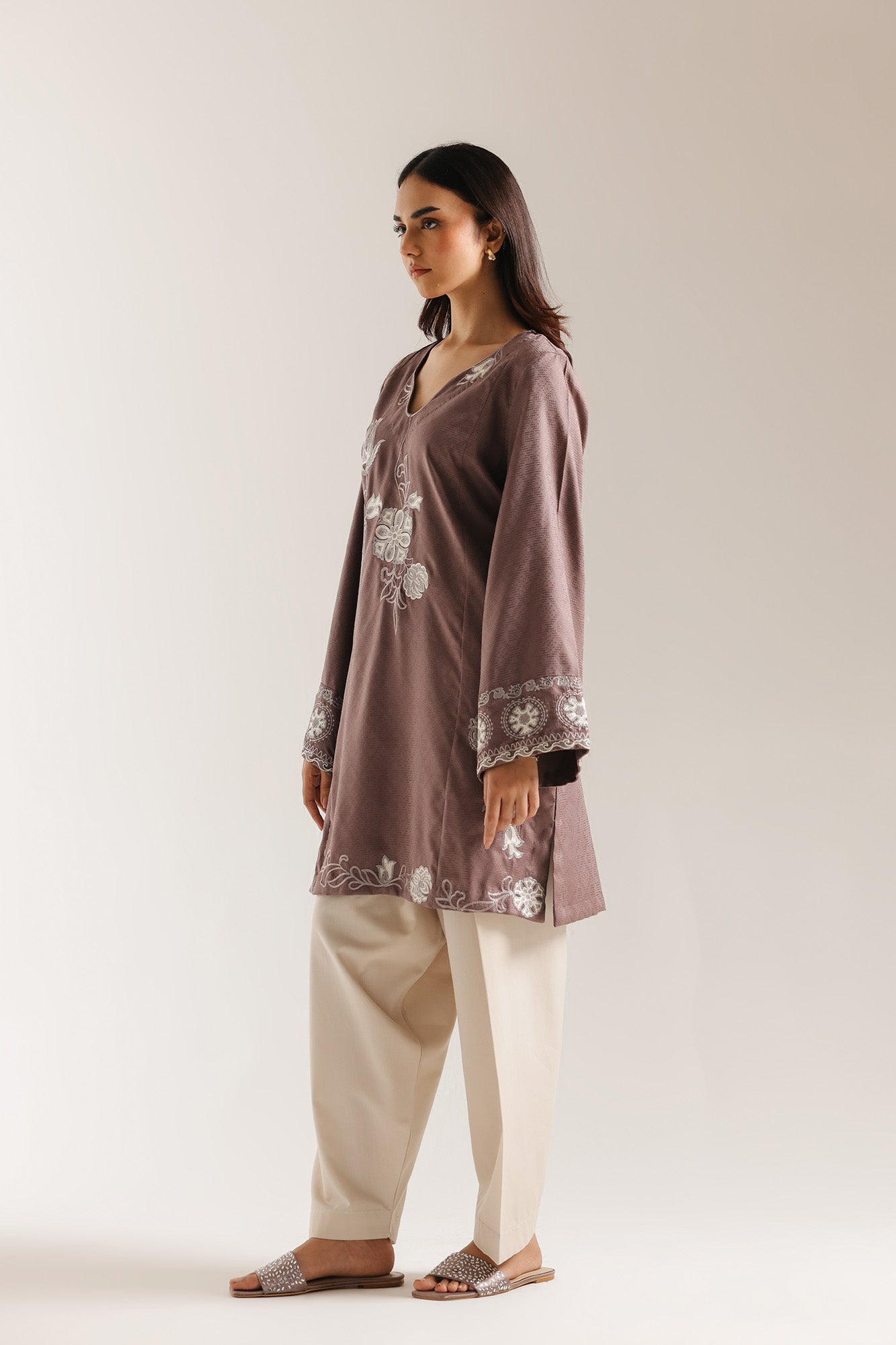 EMBROIDERED SHIRT (E7223/102/512)