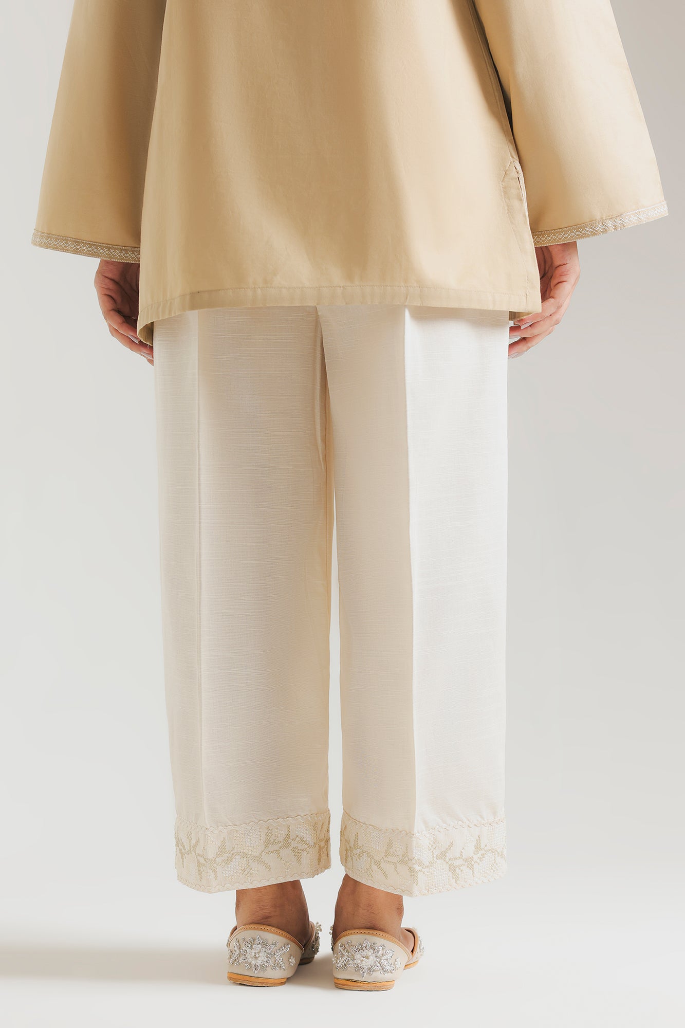 EMBROIDERED TROUSER (E7262/102/002)