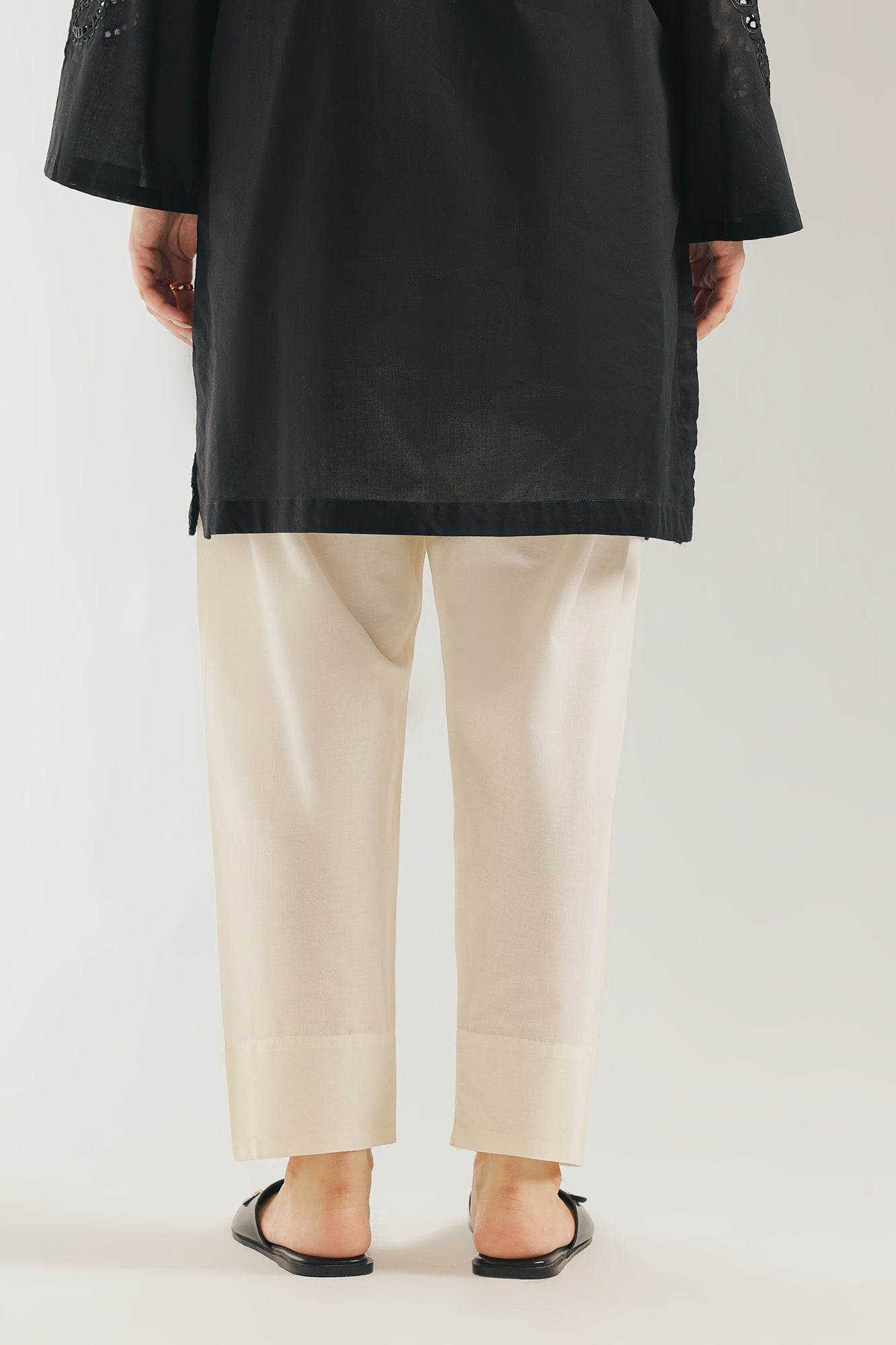 SHALWAR (E7299/102/002)
