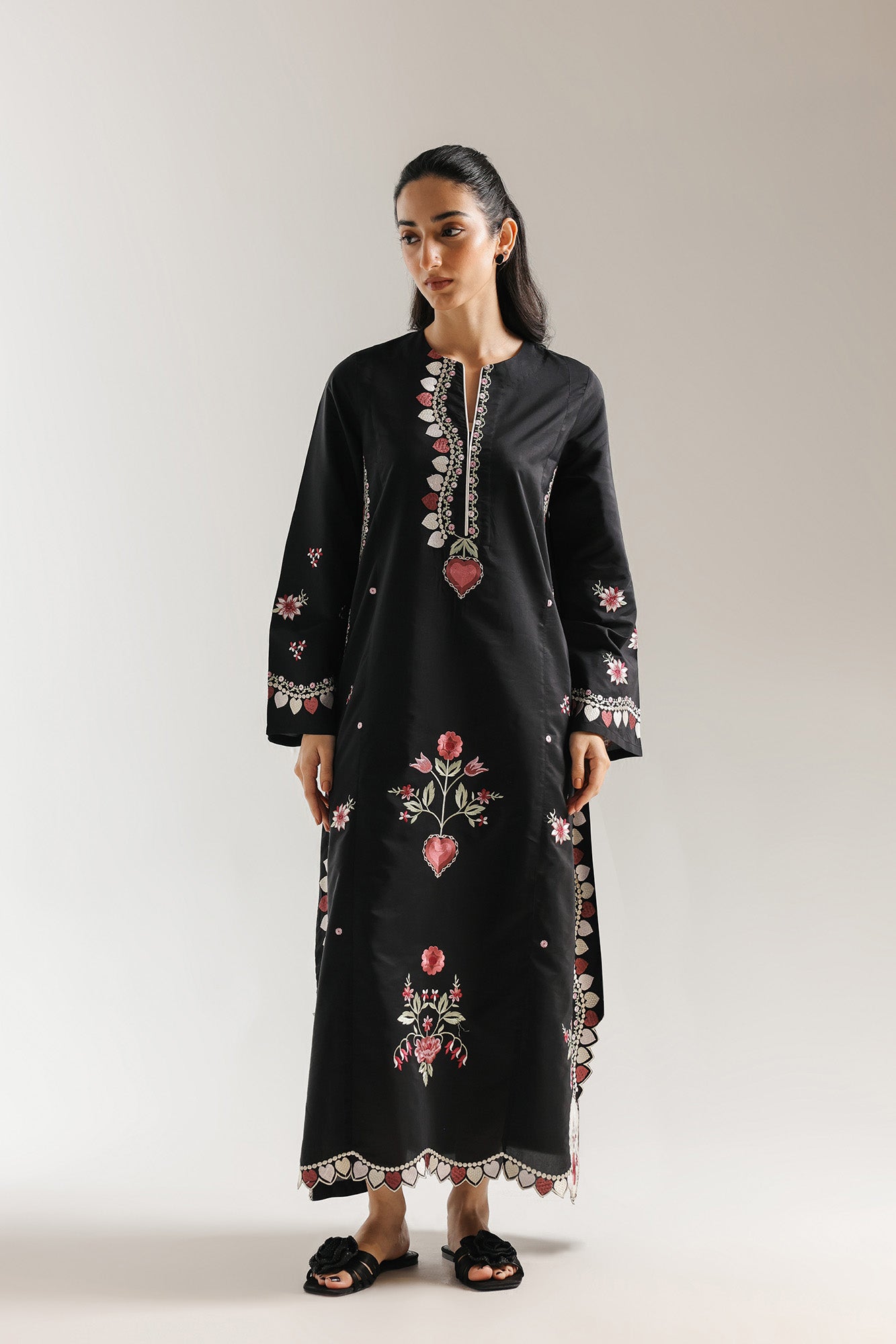 EMBROIDERED DRESS (E7503/102/902)