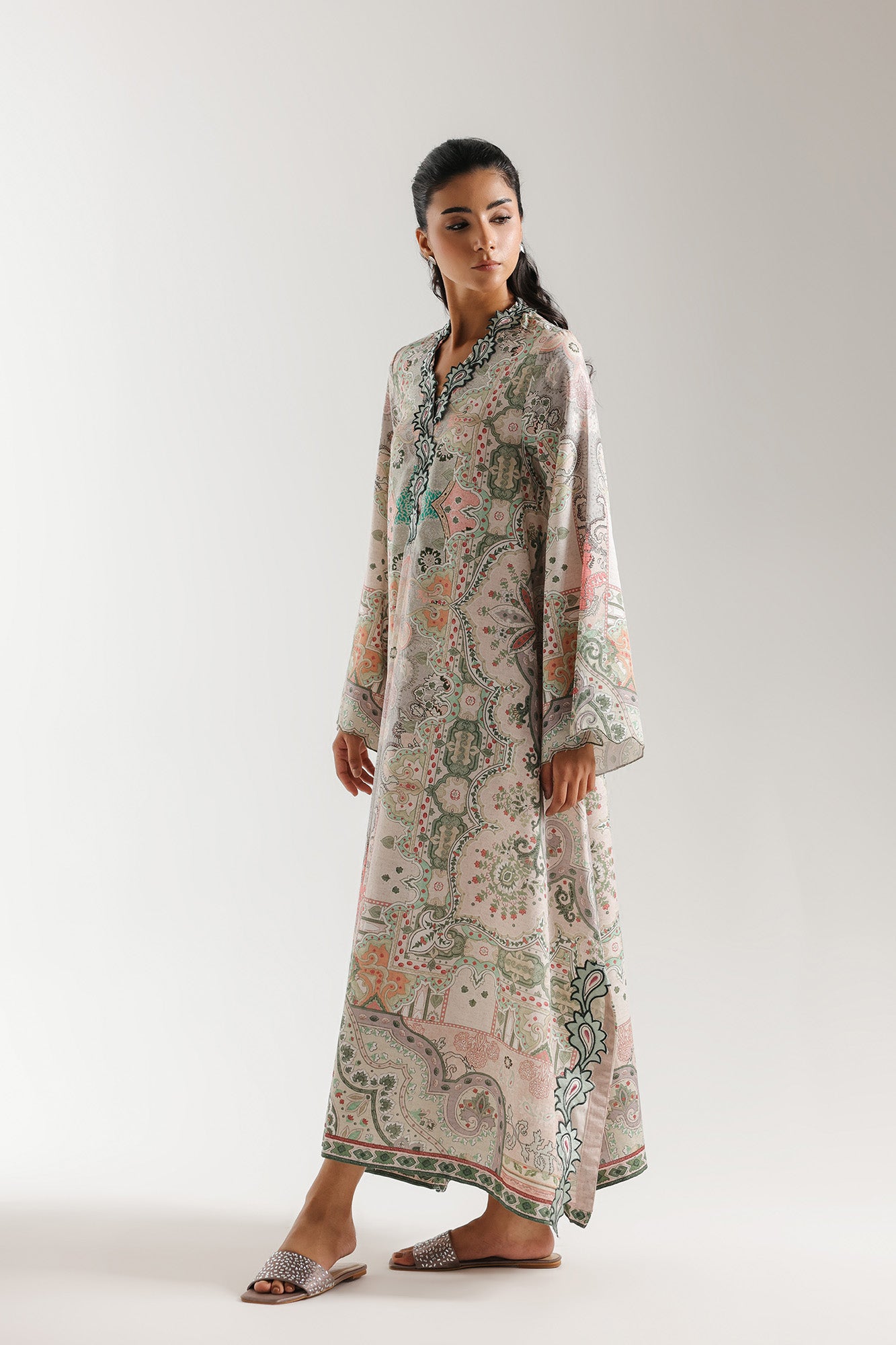 EMBROIDERED DRESS (E7506/102/227)