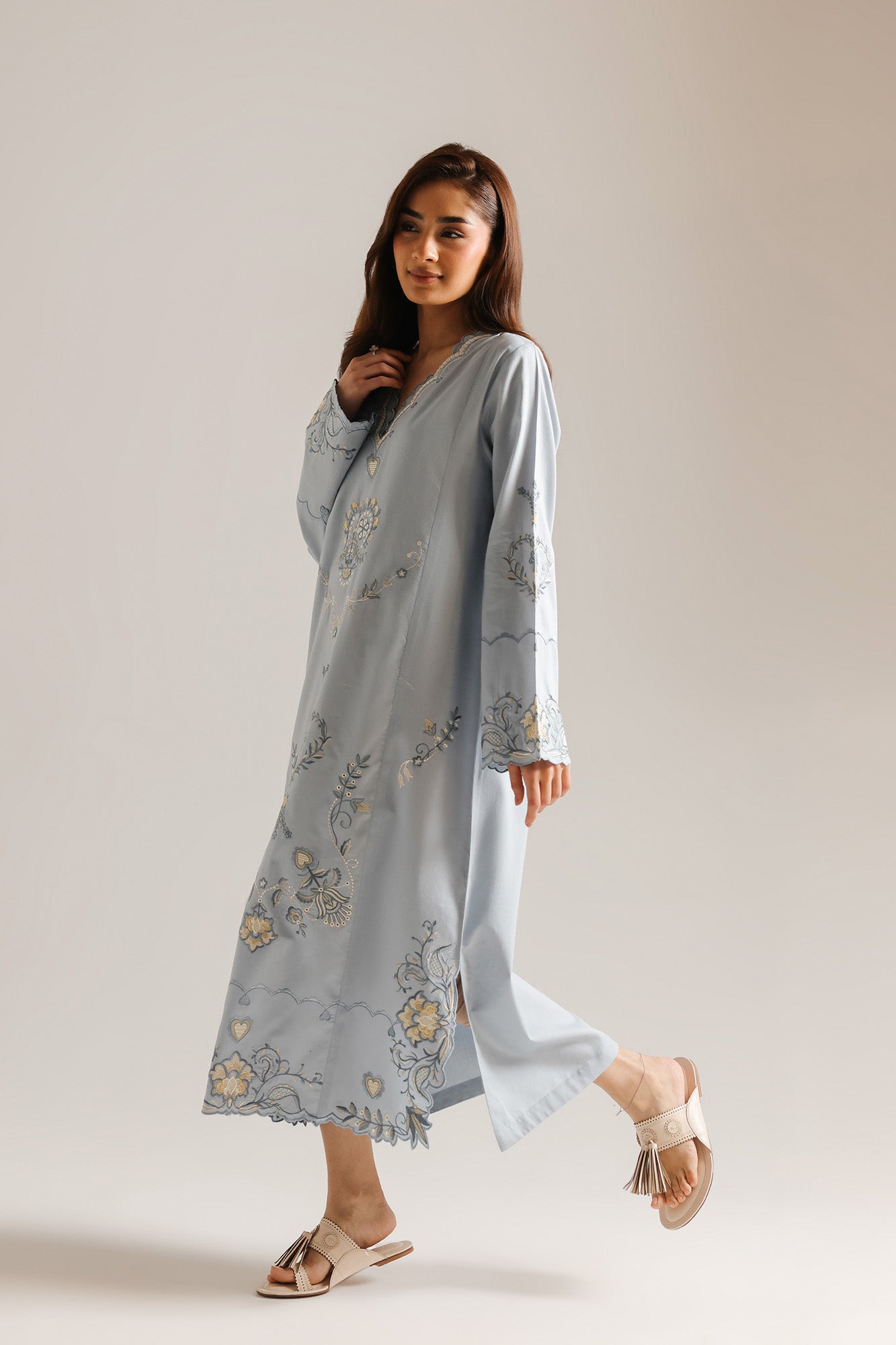 EMBROIDERED DRESS (E7518/102/913)