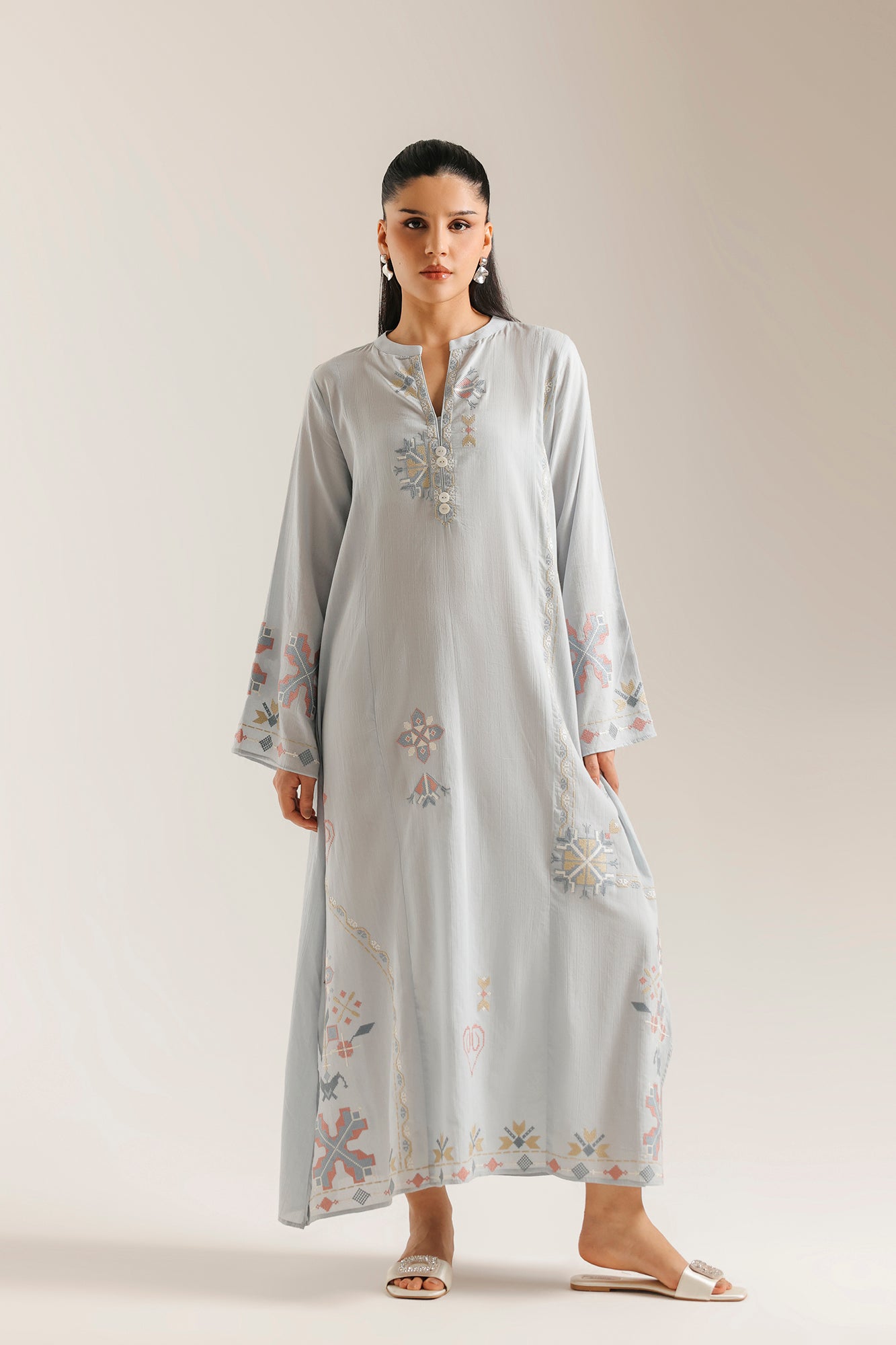 EMBROIDERED DRESS (E7538/102/722)