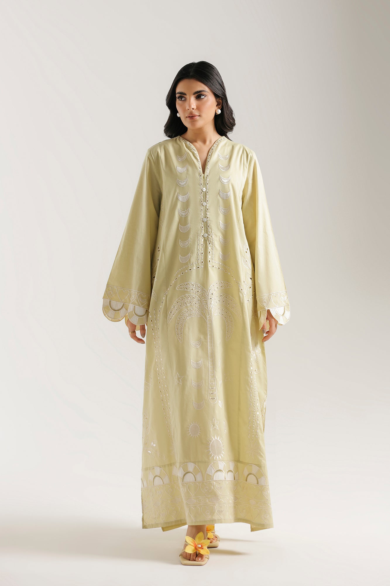EMBROIDERED KAFTAN (E7565/102/125)