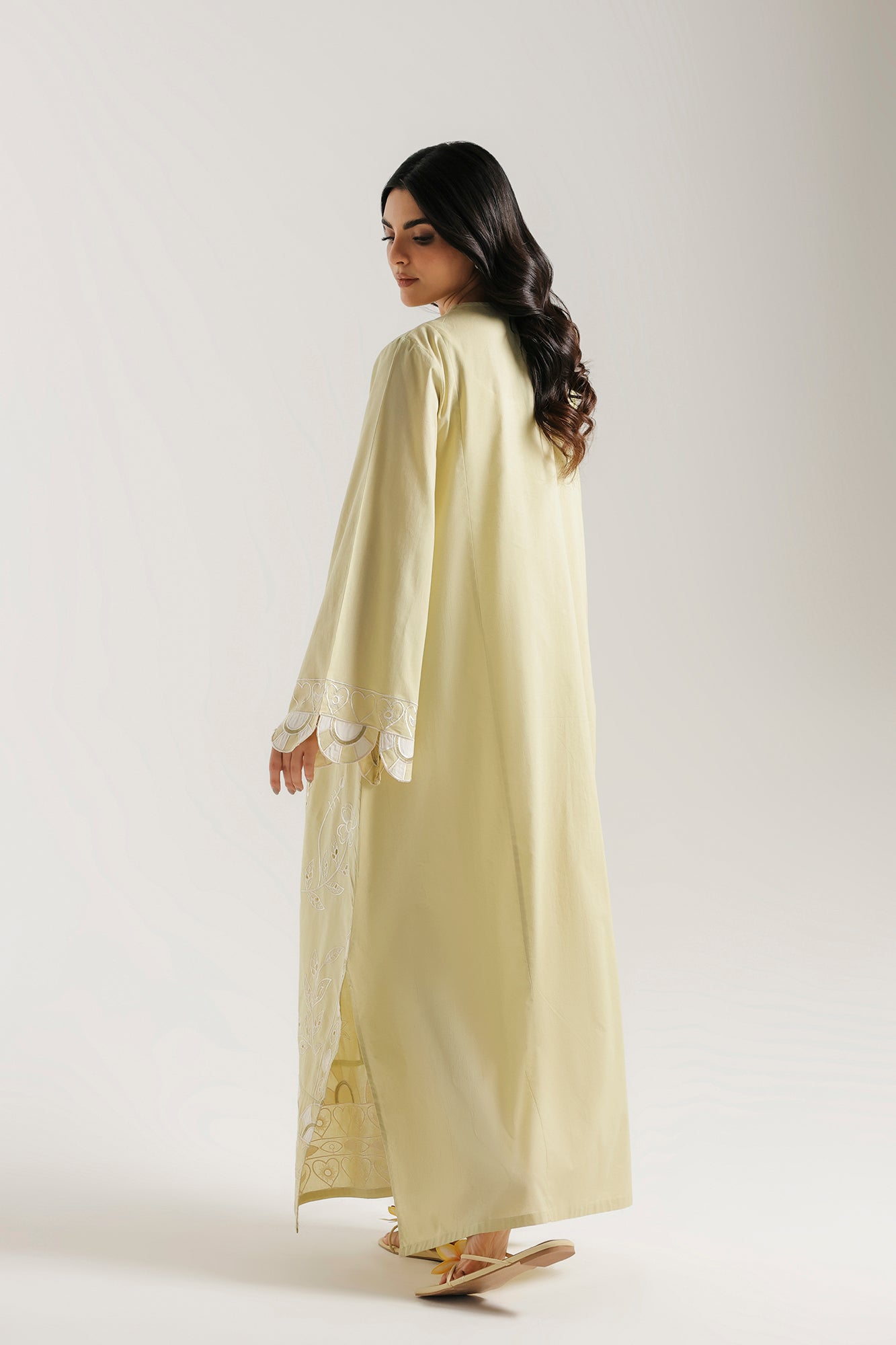 EMBROIDERED KAFTAN (E7565/102/125)