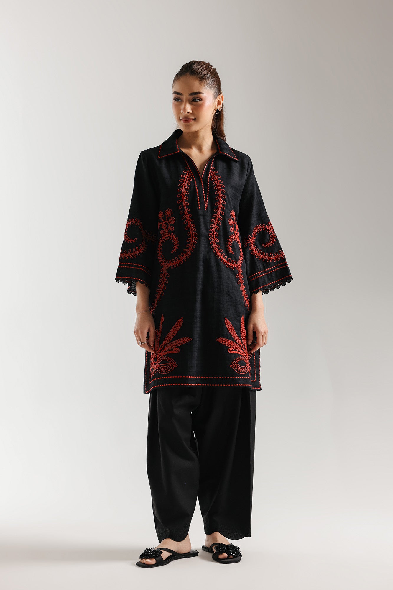 EMBROIDERED SHIRT (E7573/102/901)