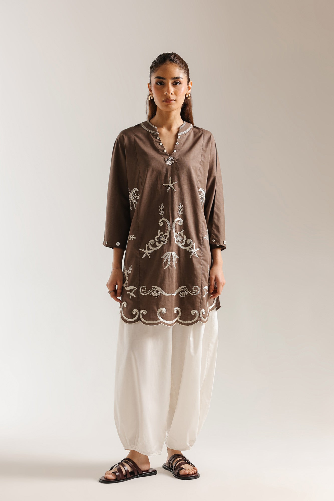 EMBROIDERED KURTI (E7578/102/915)
