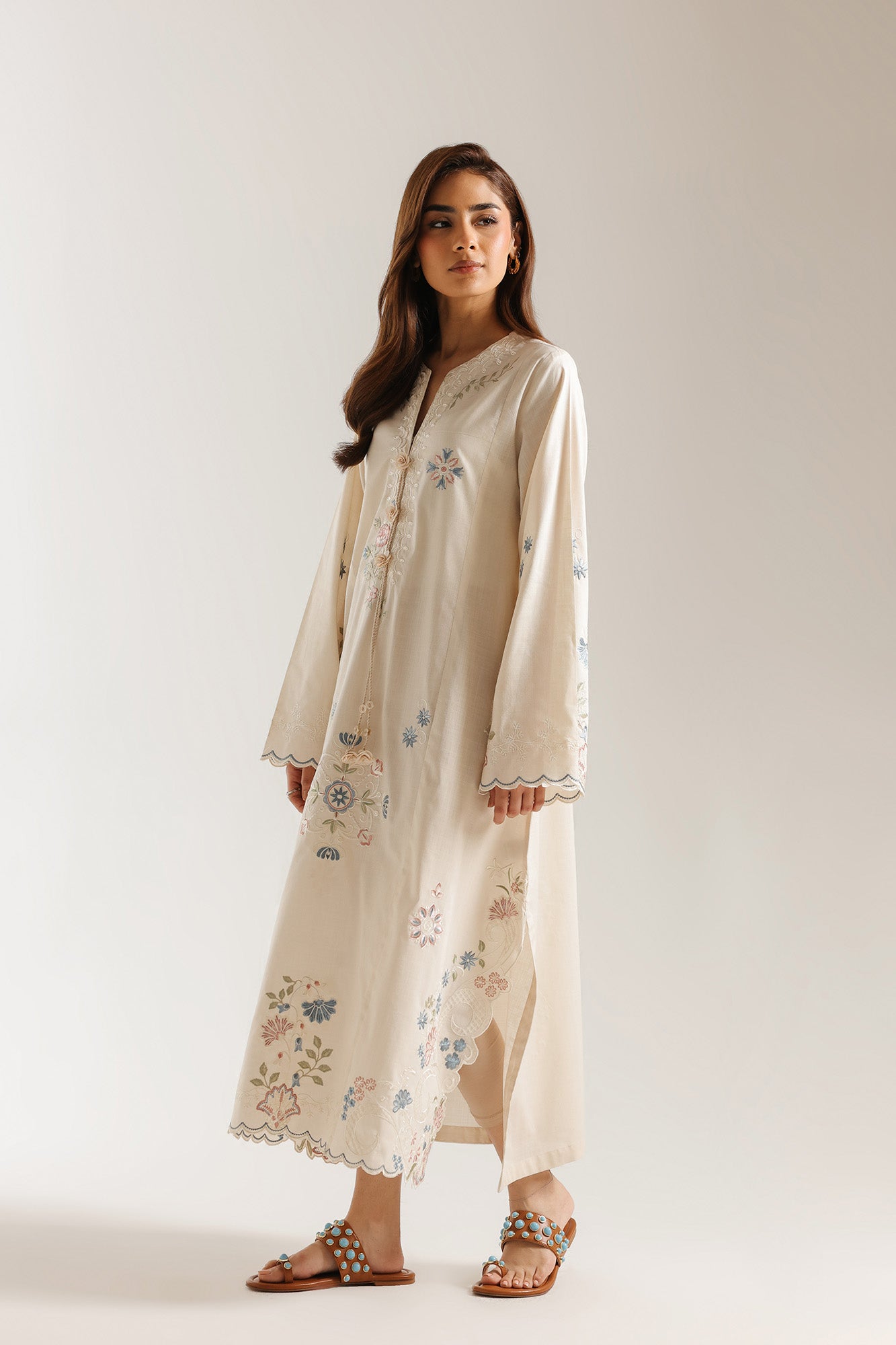 EMBROIDERED SHIRT (E7584/102/002)