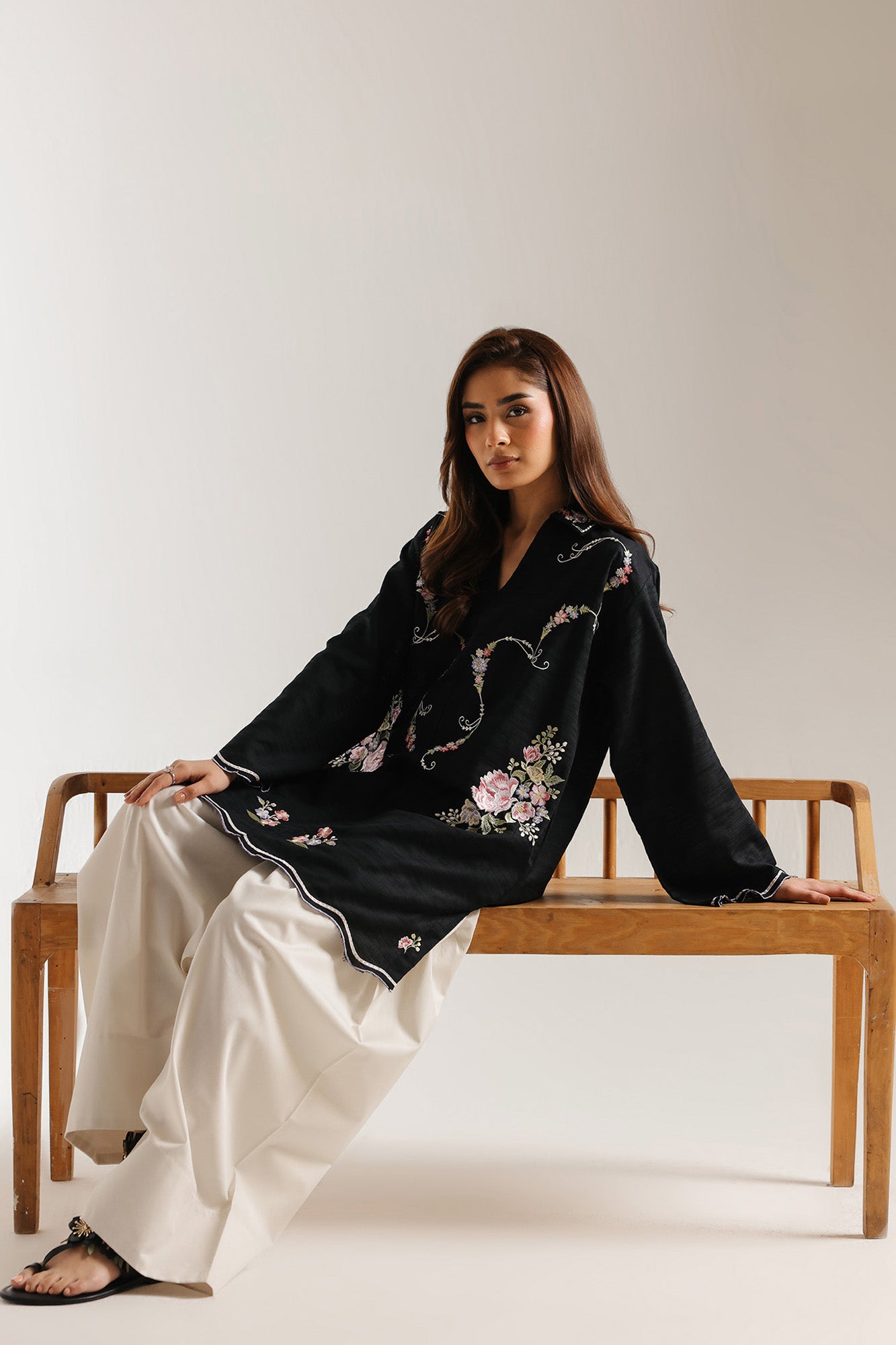 EMBROIDERED SHIRT (E7587/102/902)