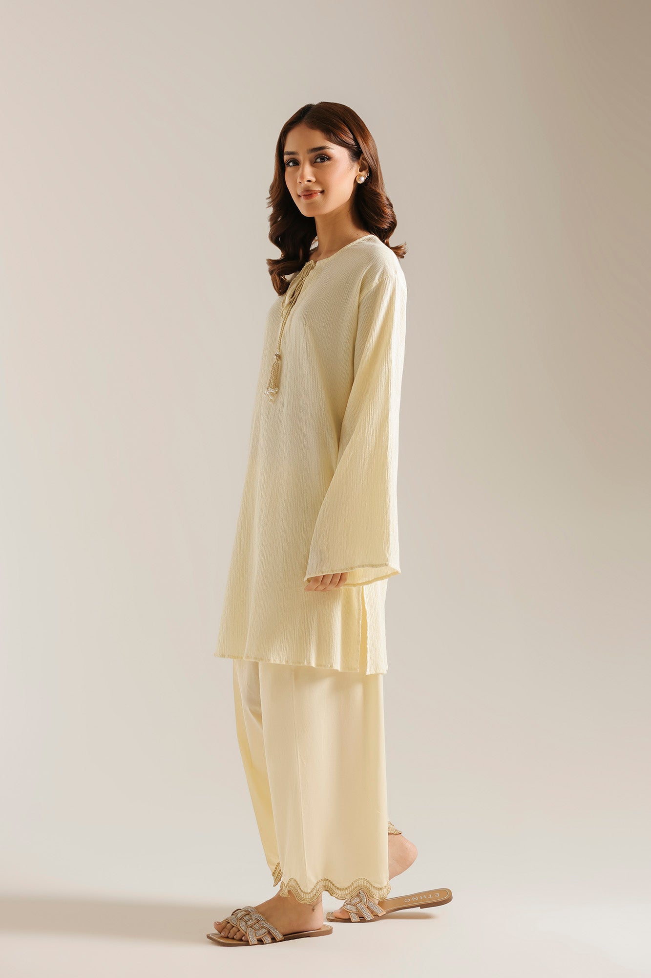 EMBROIDERED SUIT (E7599/102/115)