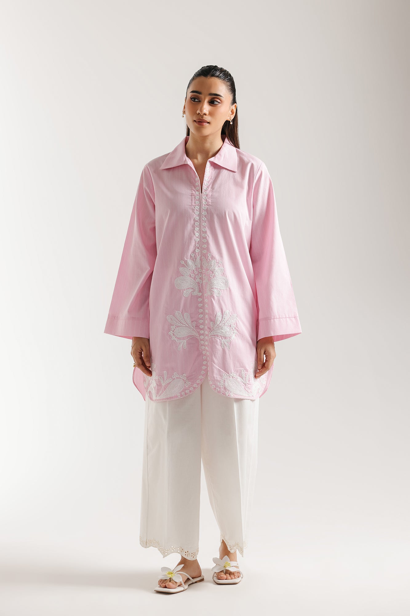 EMBROIDERED SHIRT (E7614/102/427)