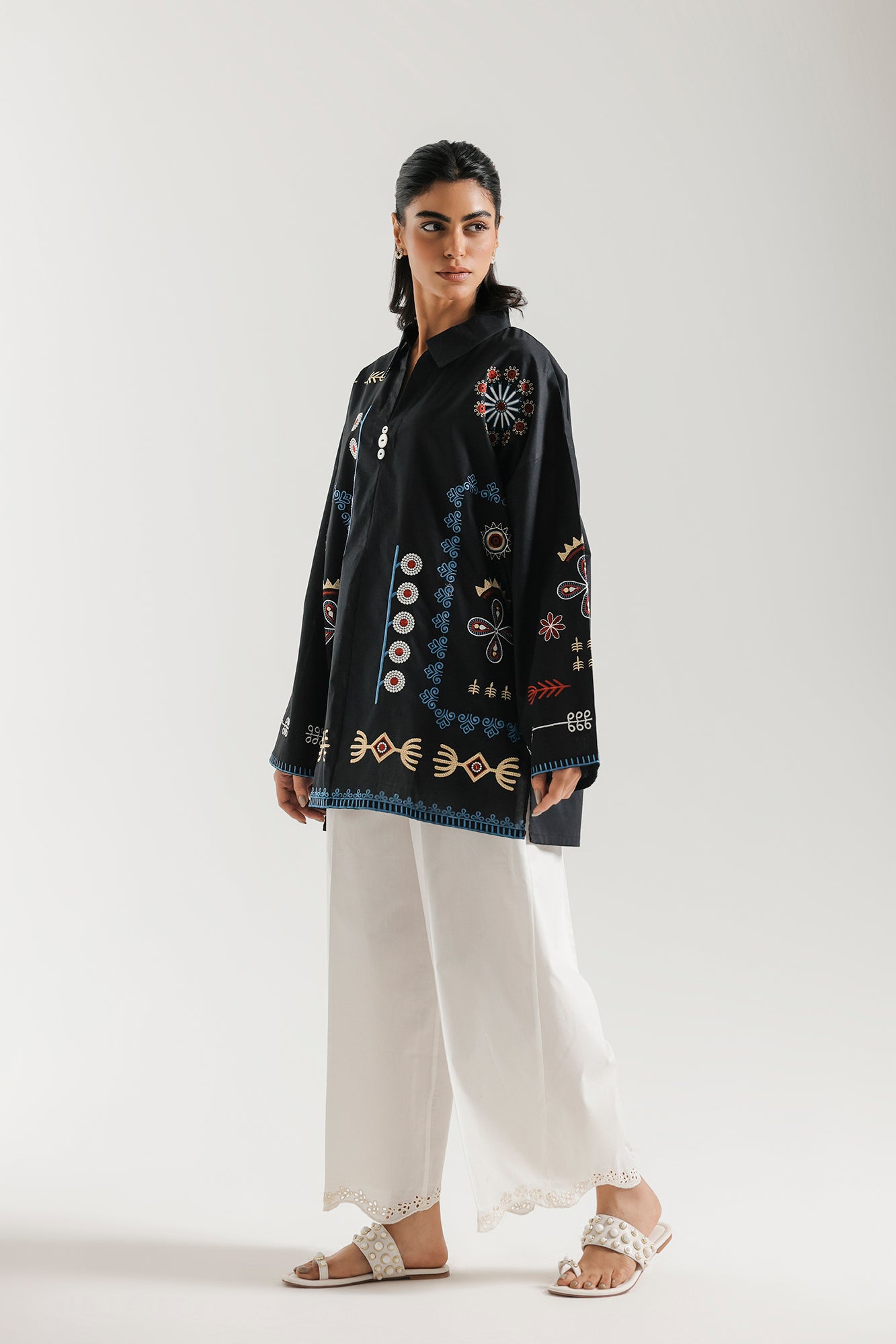 EMBROIDERED SHIRT (E7623/102/902)