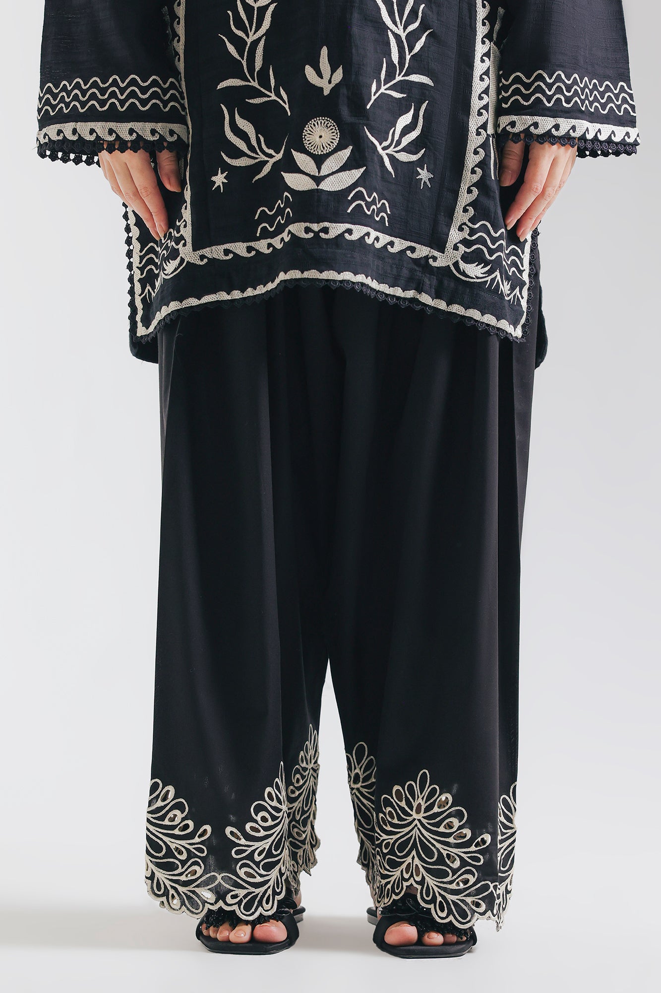 SHALWAR (E7640/102/902)