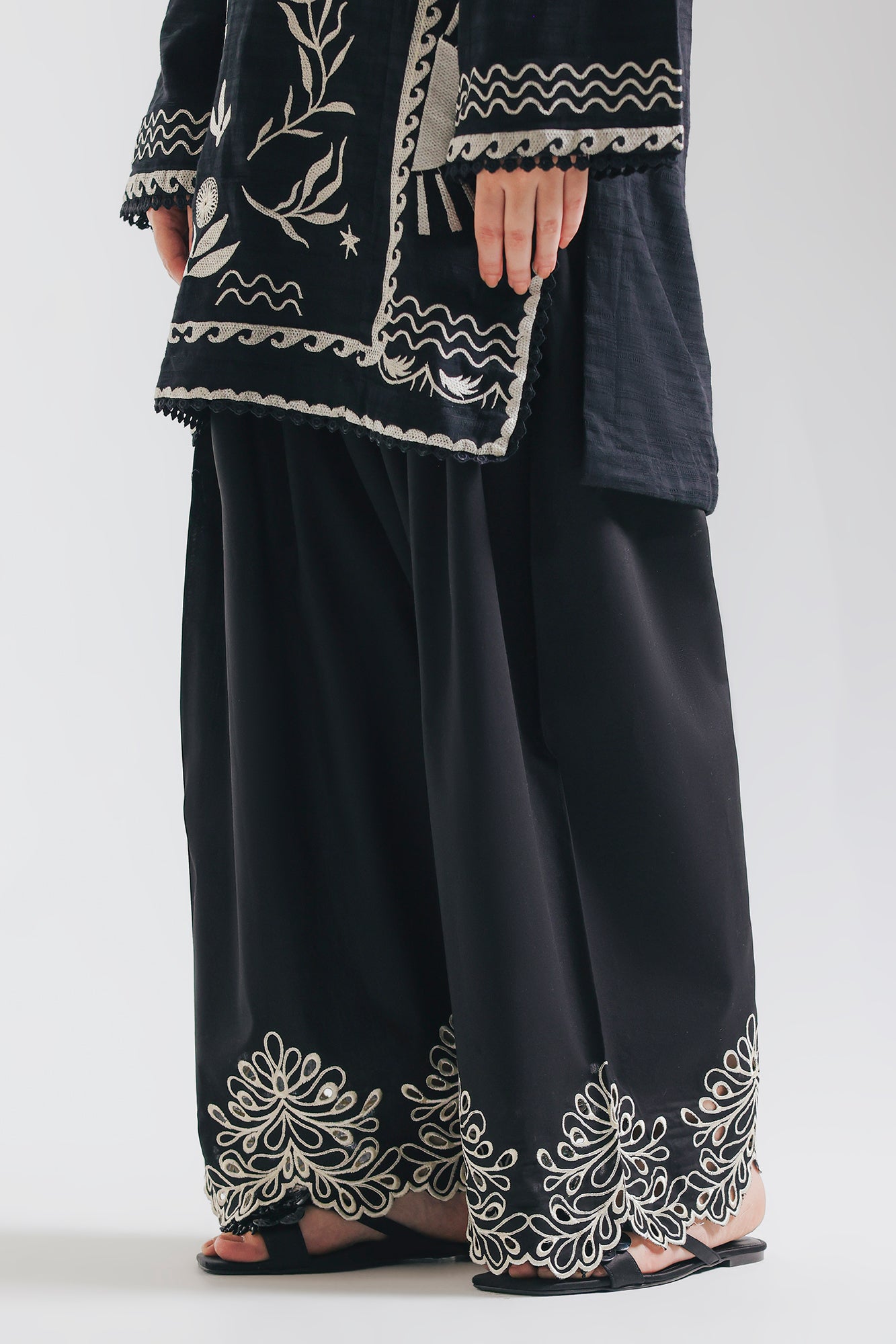 SHALWAR (E7640/102/902)