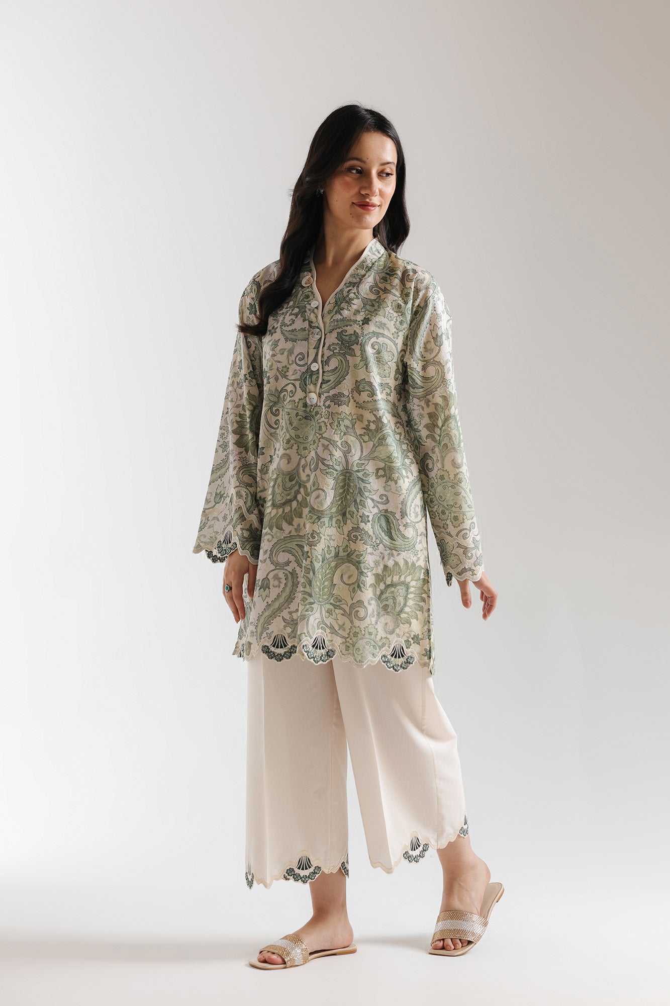 EMBROIDERED SUIT (E7678/102/002)