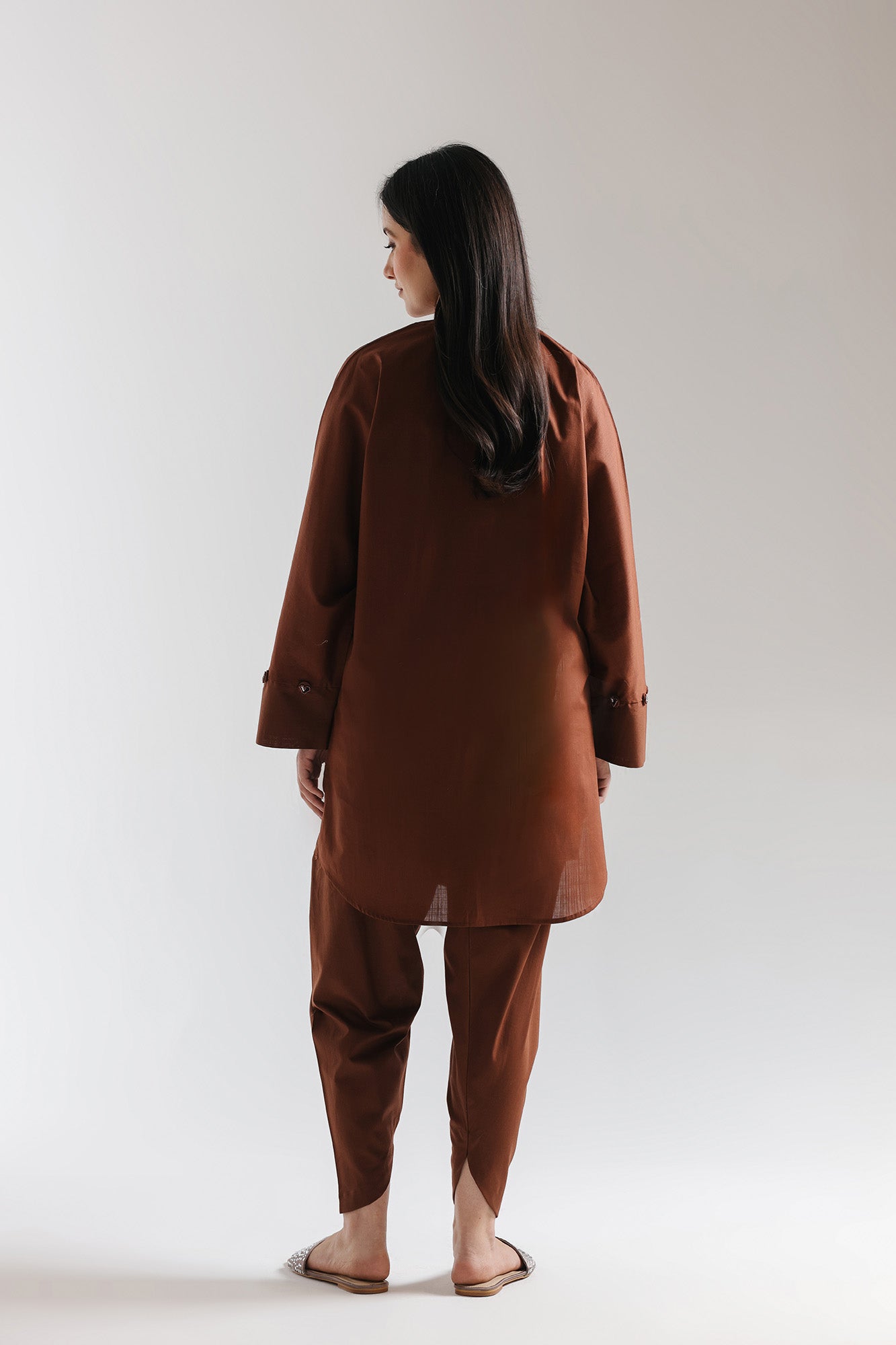 EMBROIDERED SUIT (E7689/102/801)