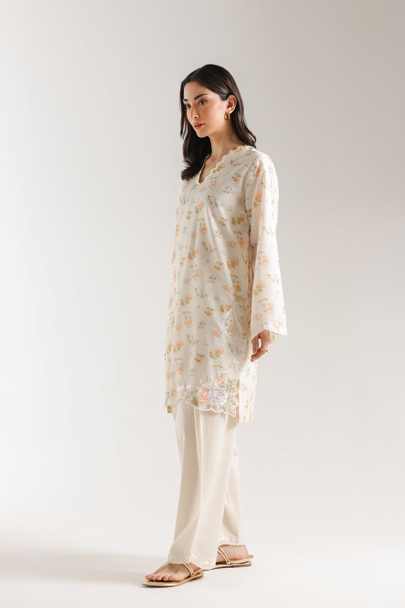 EMBROIDERED SUIT (E7714/102/115)