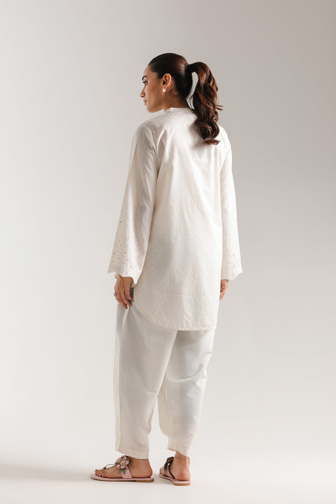 EMBROIDERED SUIT (E7716/102/005)