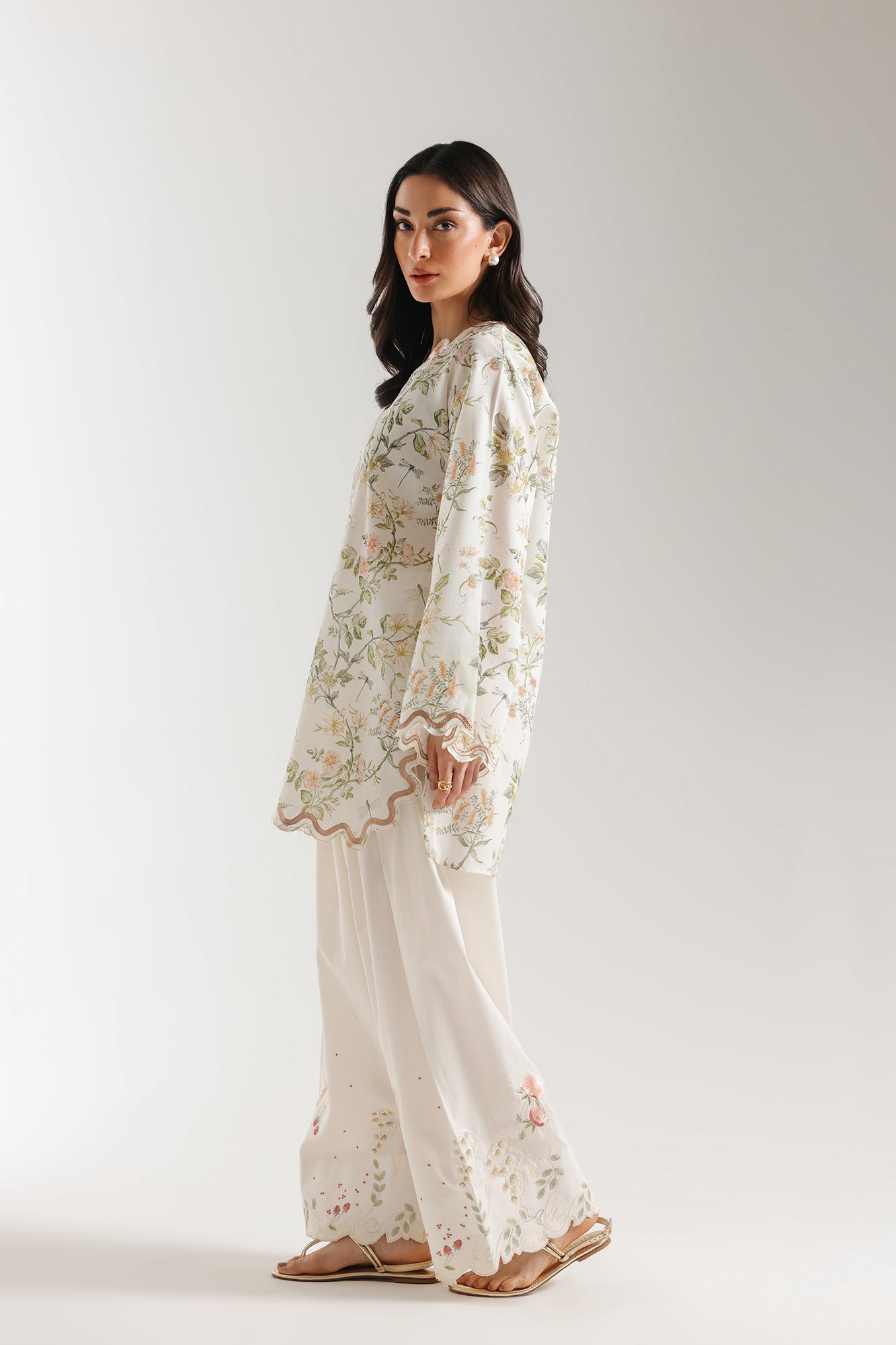 EMBROIDERED SUIT (E7721/102/002)