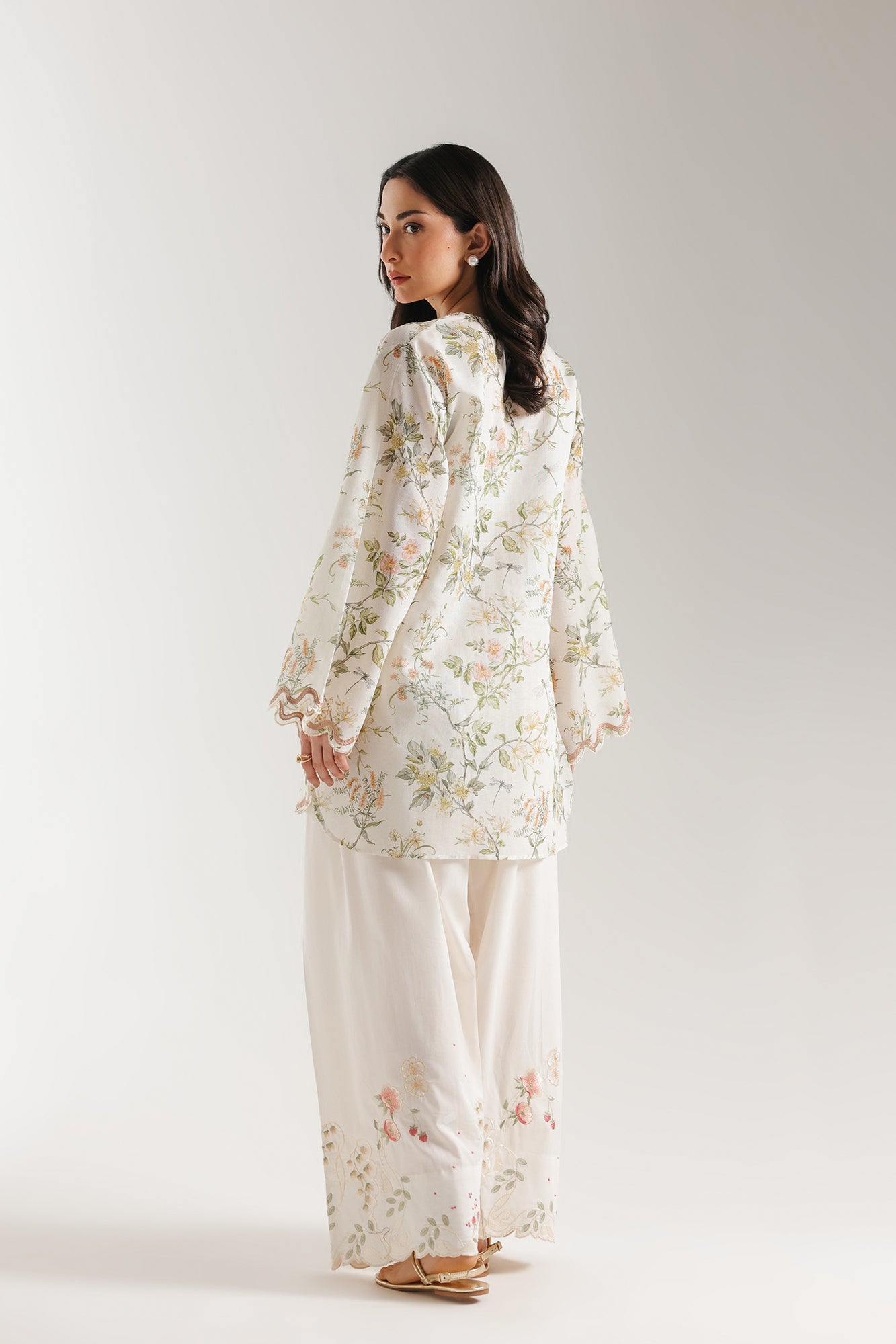 EMBROIDERED SUIT (E7721/102/002)