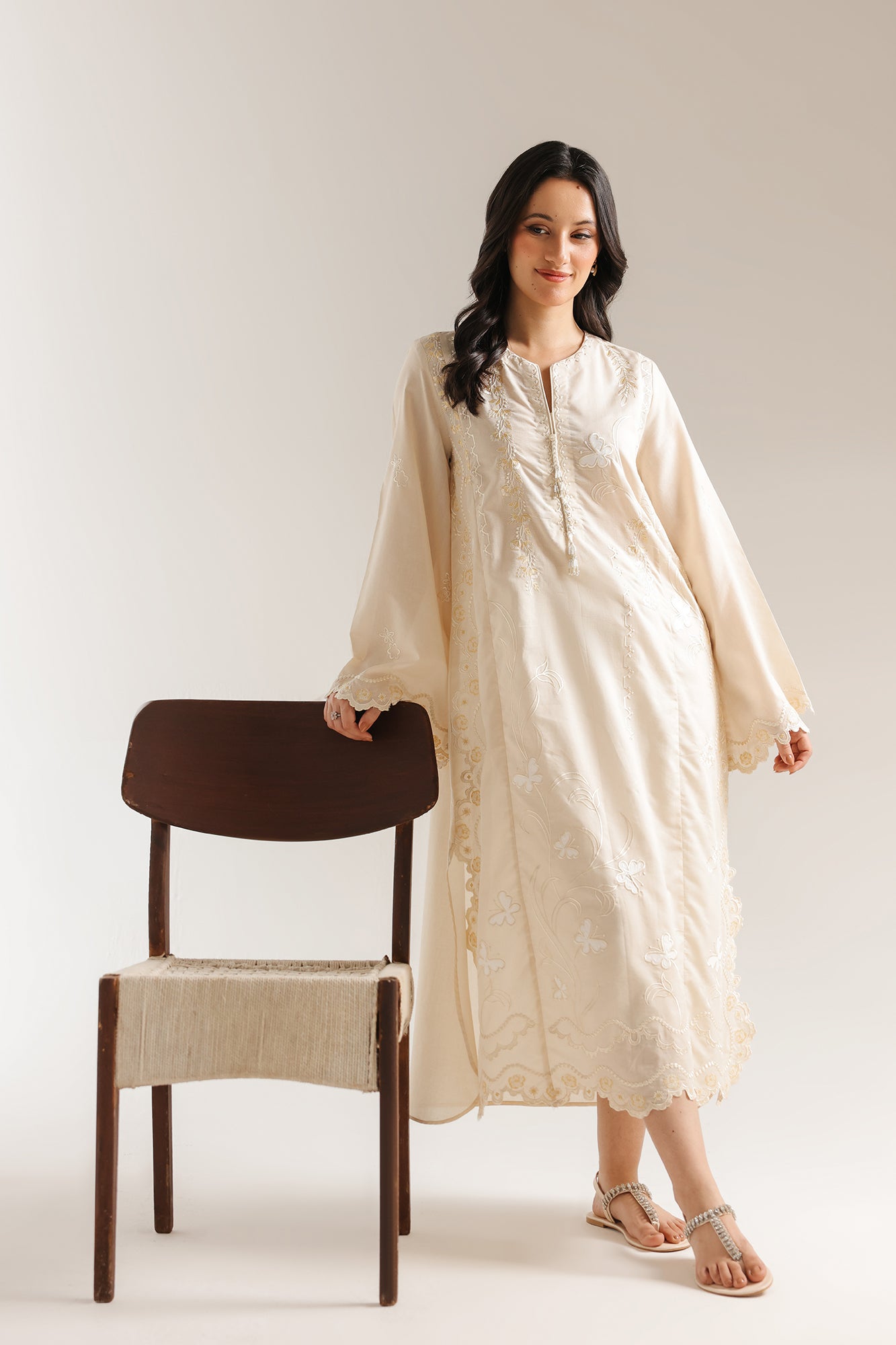 EMBROIDERED KAFTAN (E7724/102/006)