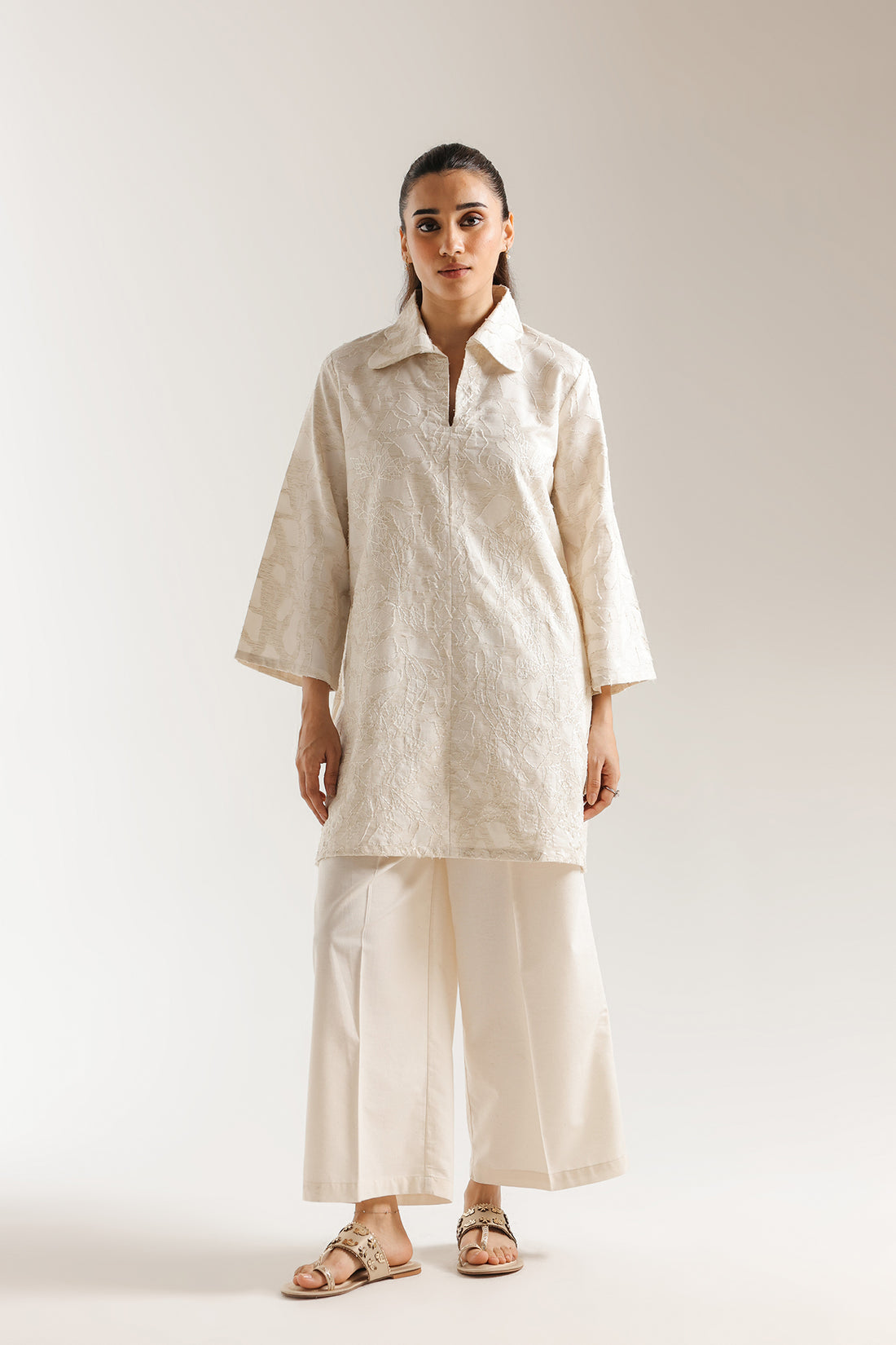 EMBROIDERED SUIT (E7727/102/002)