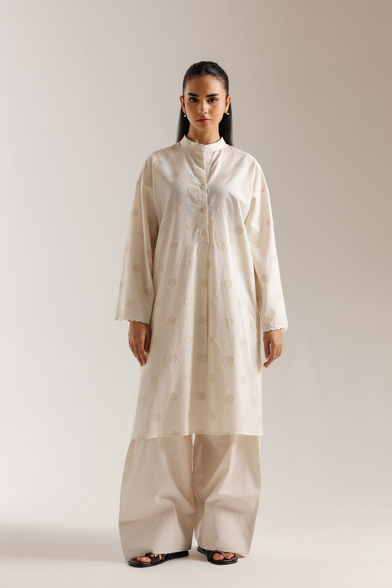 EMBROIDERED SUIT (E7734/102/002)