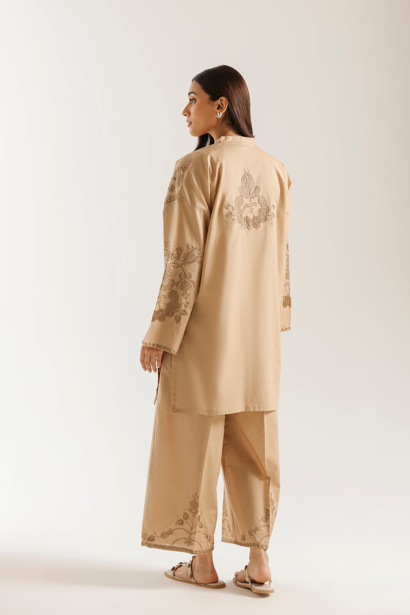 EMBROIDERED SUIT (E7819/102/113)