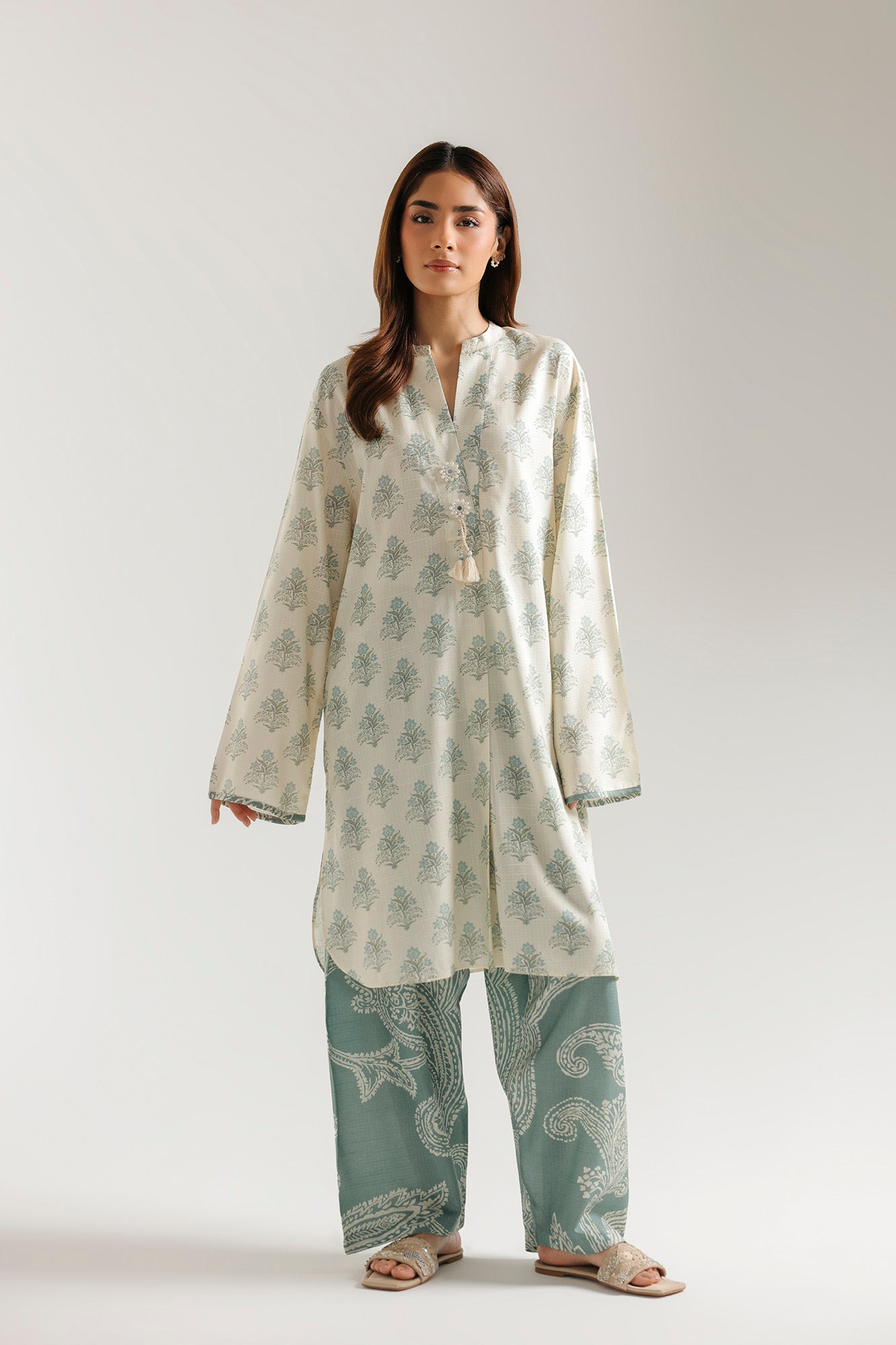 EMBROIDERED SUIT (E7842/102/005)