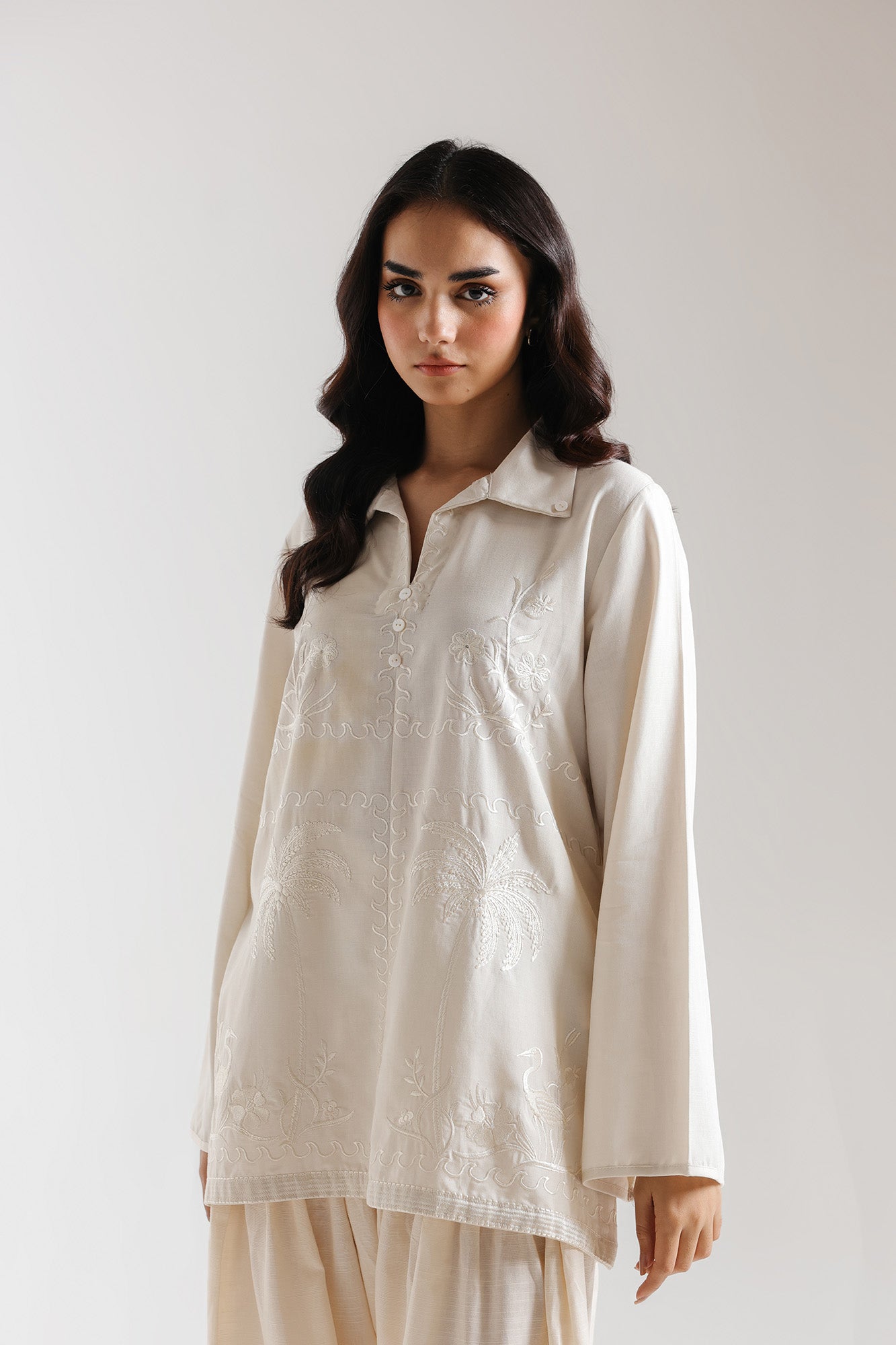 EMBROIDERED KURTI (E7906/102/003)
