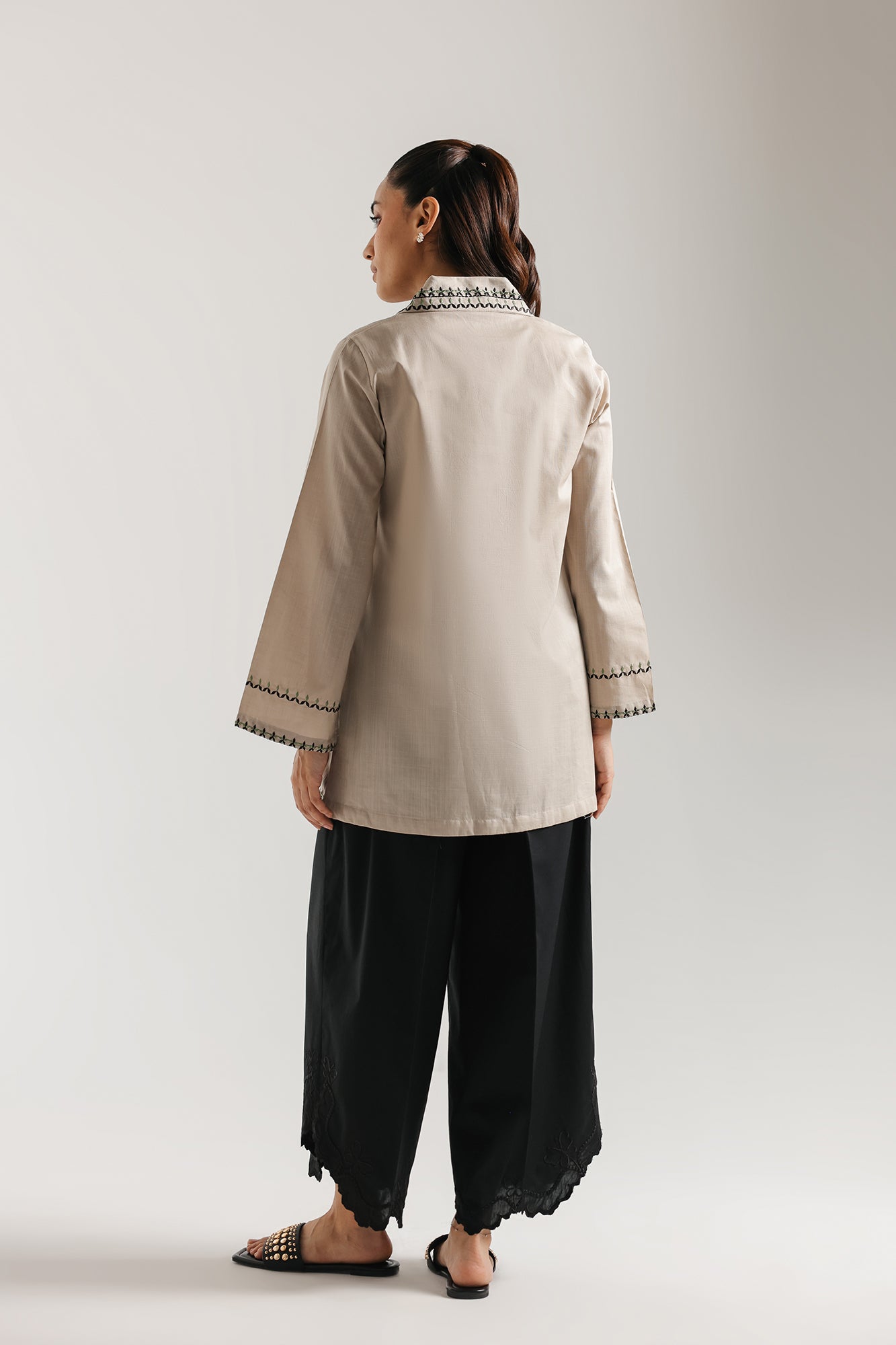 EMBROIDERED KURTI (E7932/102/814)