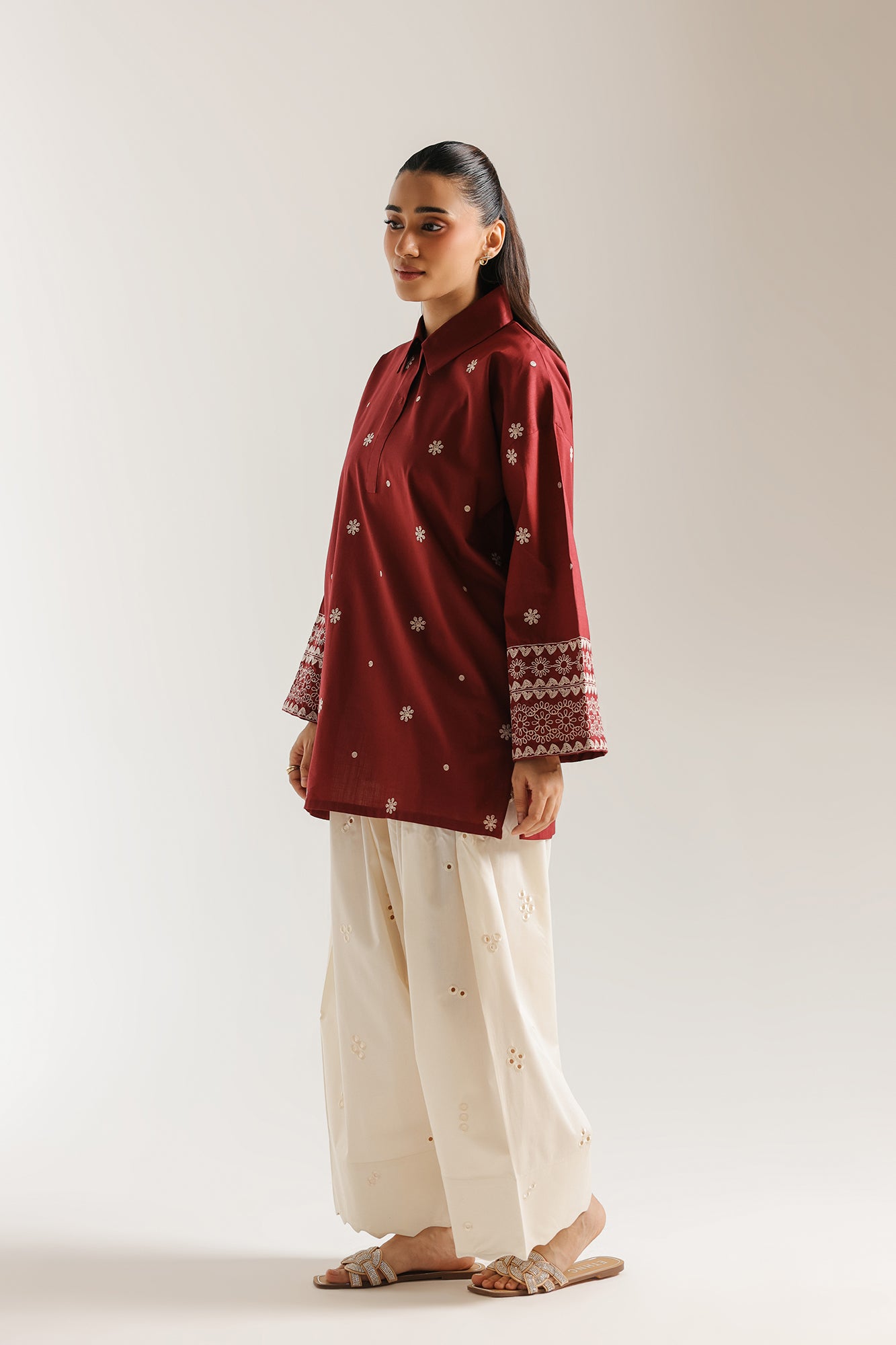 EMBROIDERED KURTI (E7939/102/416)