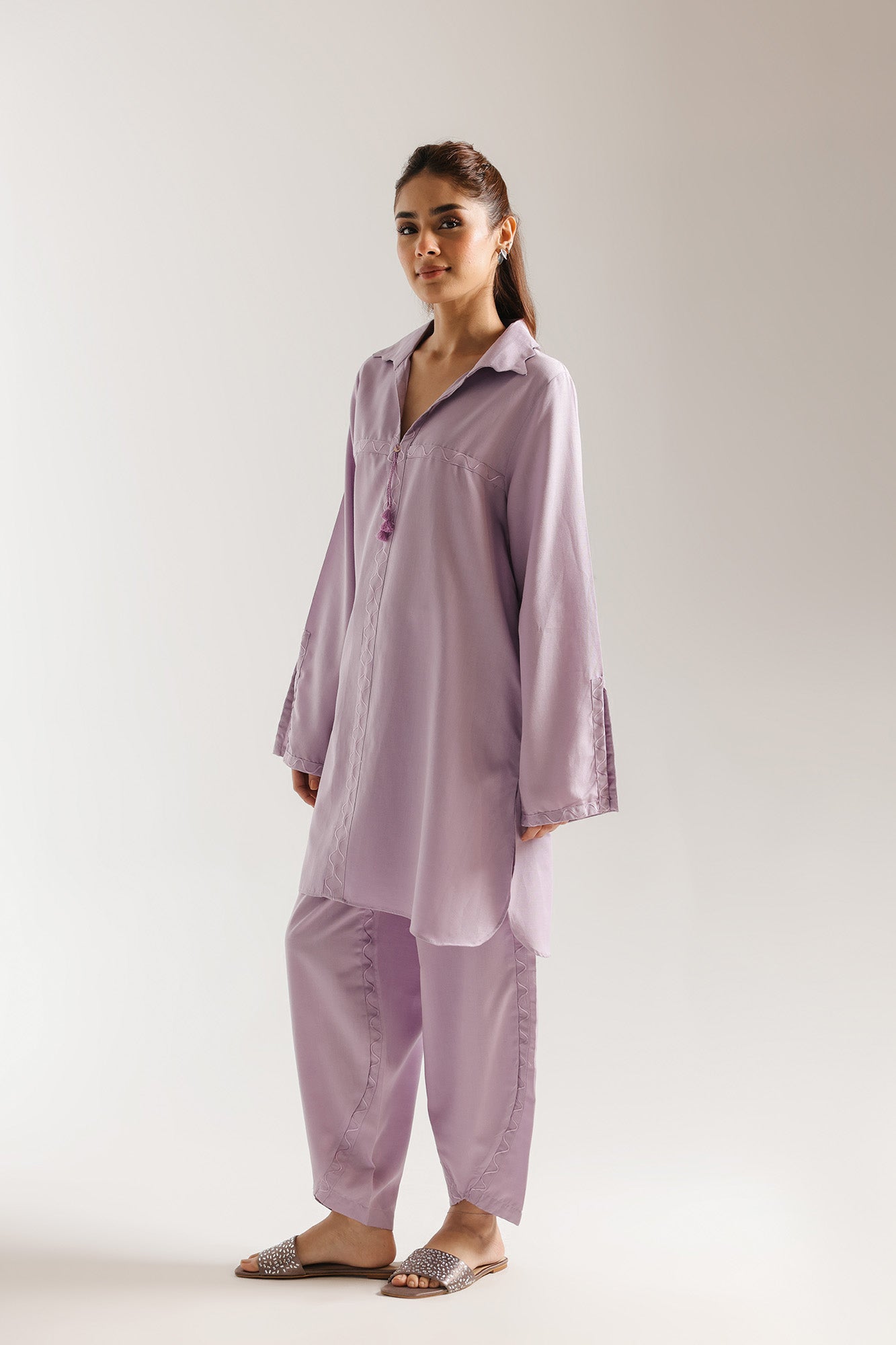 EMBROIDERED SUIT (E8052/102/513)