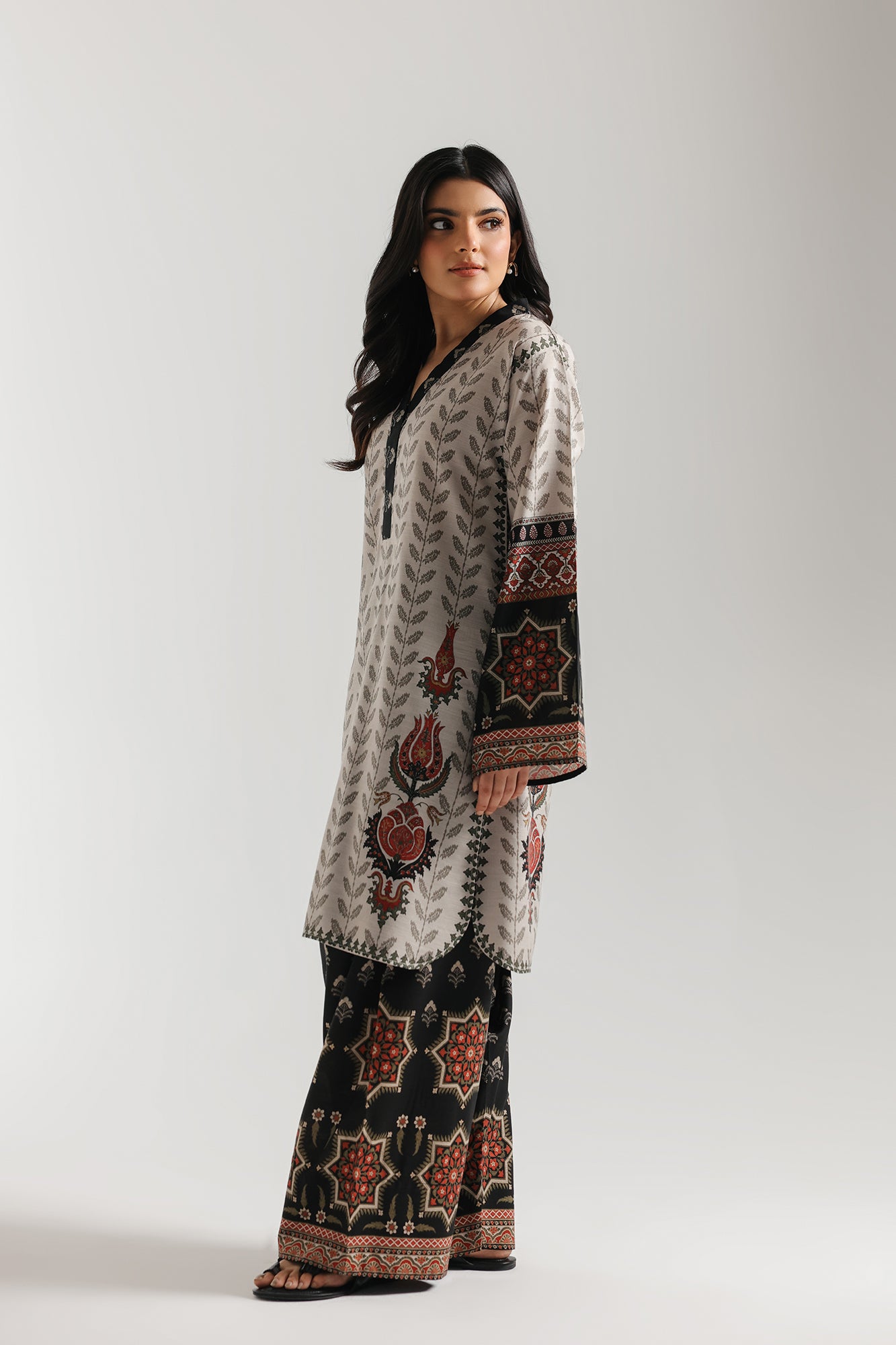 PRINTED SUIT (E8063/102/007)