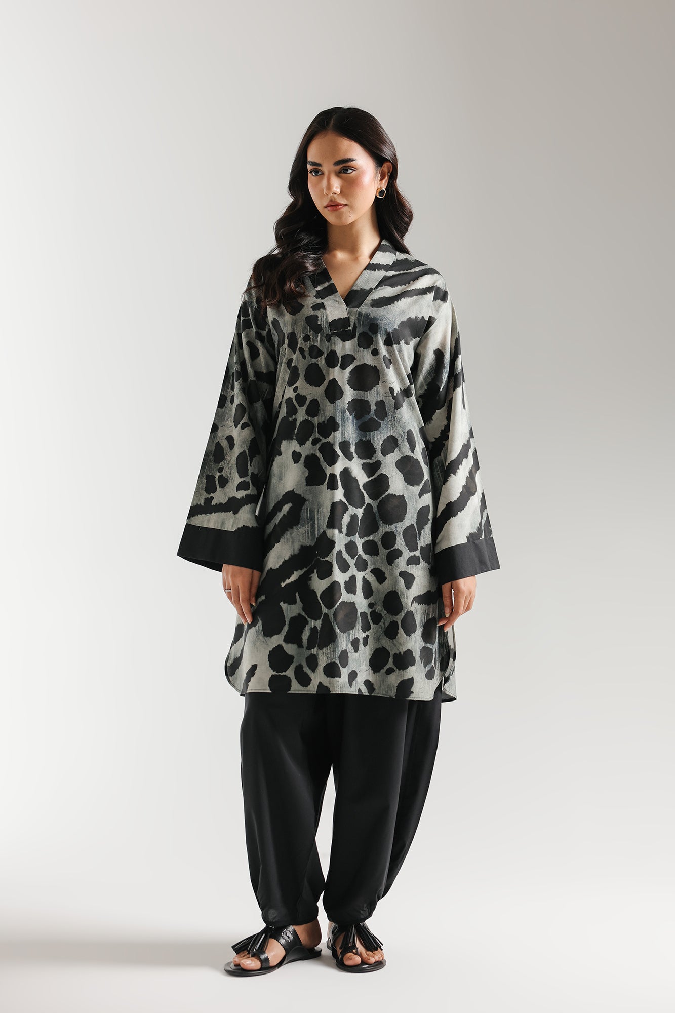 PRINTED SUIT (E8069/102/902)