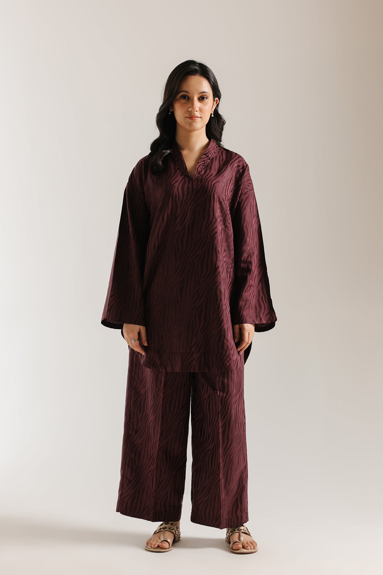 SOLID SUIT (E8087/102/516)