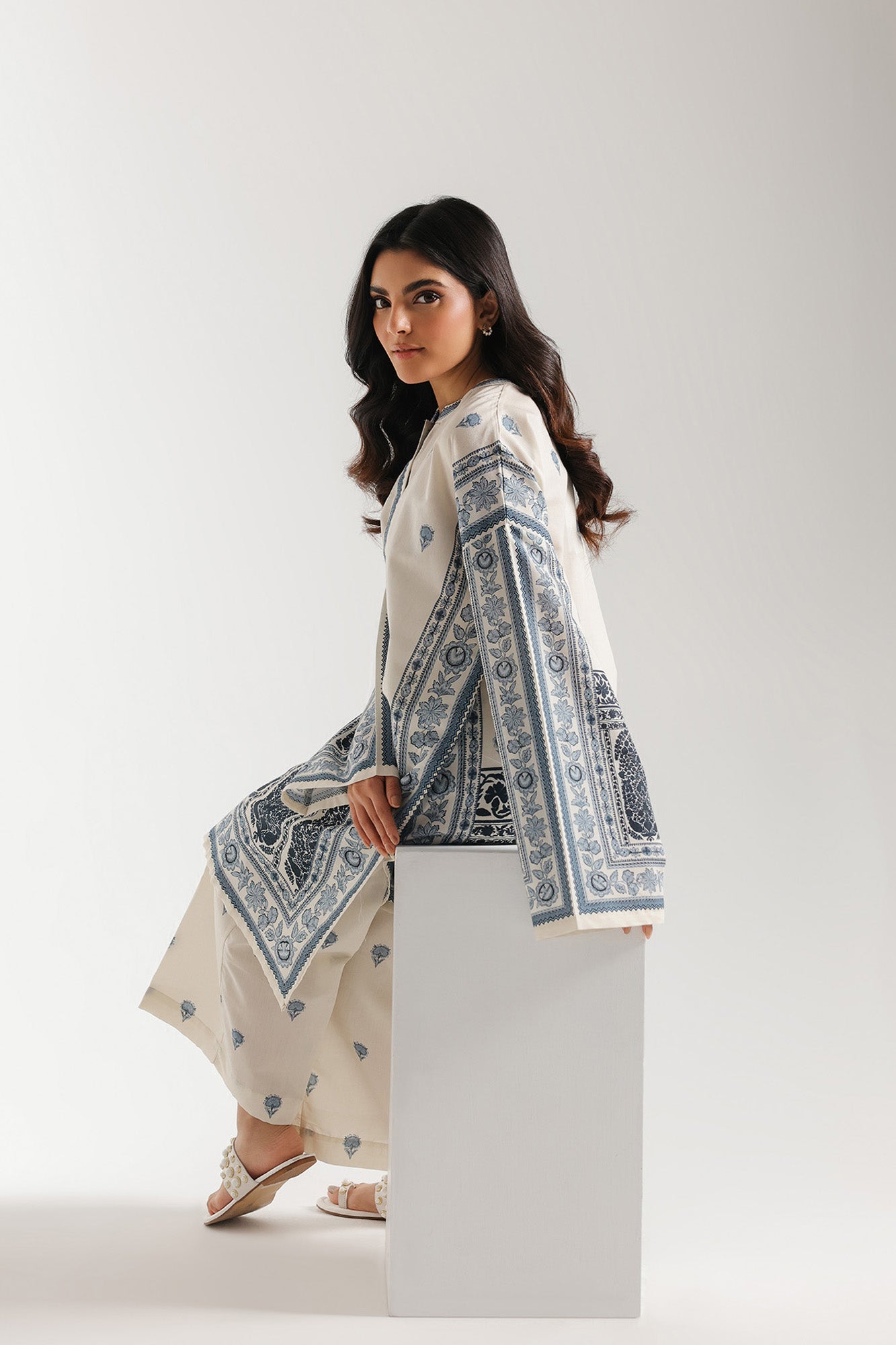 PRINTED SUIT (E8112/102/002)