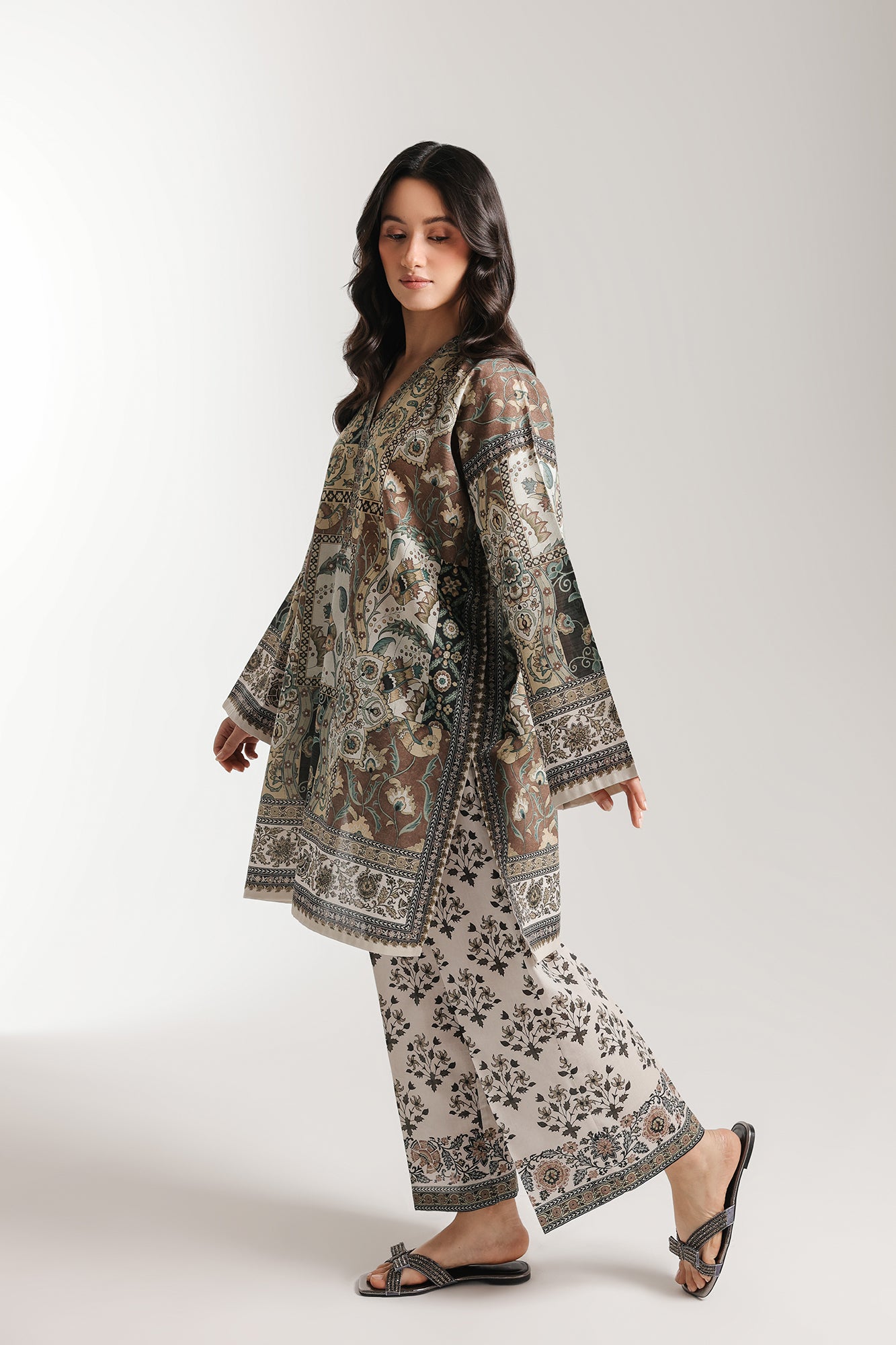 PRINTED SUIT (E8132/102/821)