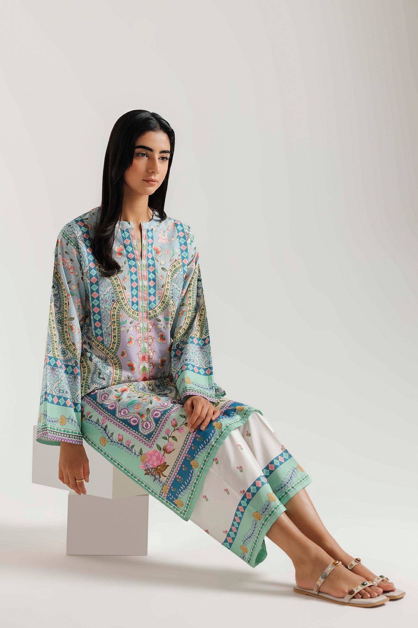 PRINTED SUIT (E8299/102/633)