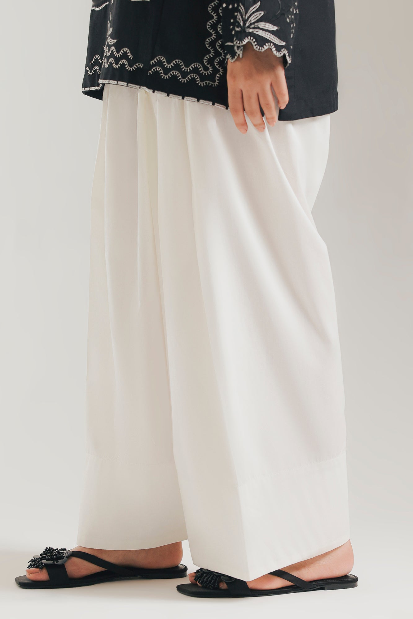 SHALWAR (E8320/102/001)