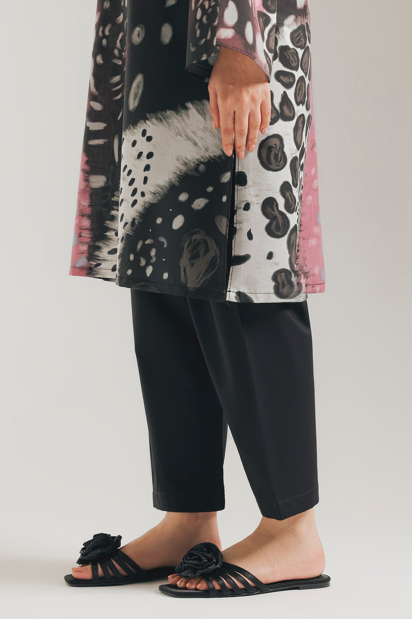 SHALWAR (E8324/102/902)