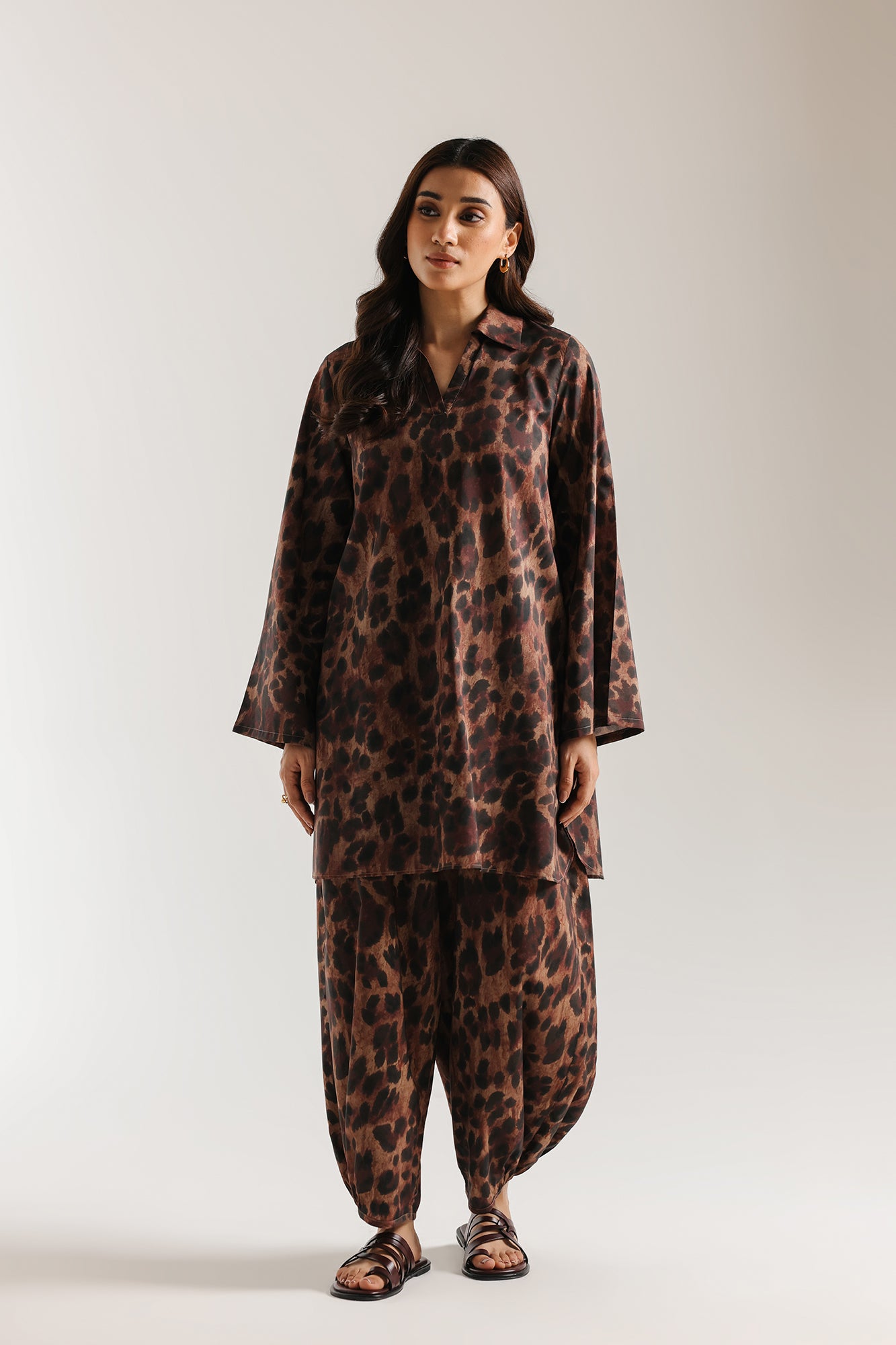 PRINTED SUIT (E8407/102/902)