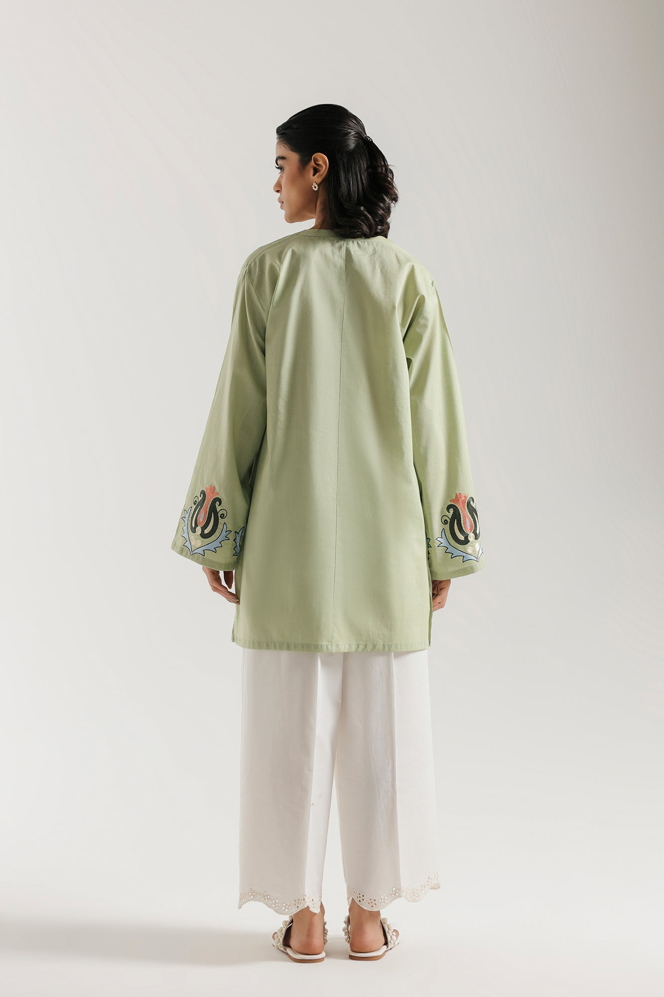 EMBROIDERED KURTI (E8425/102/130)