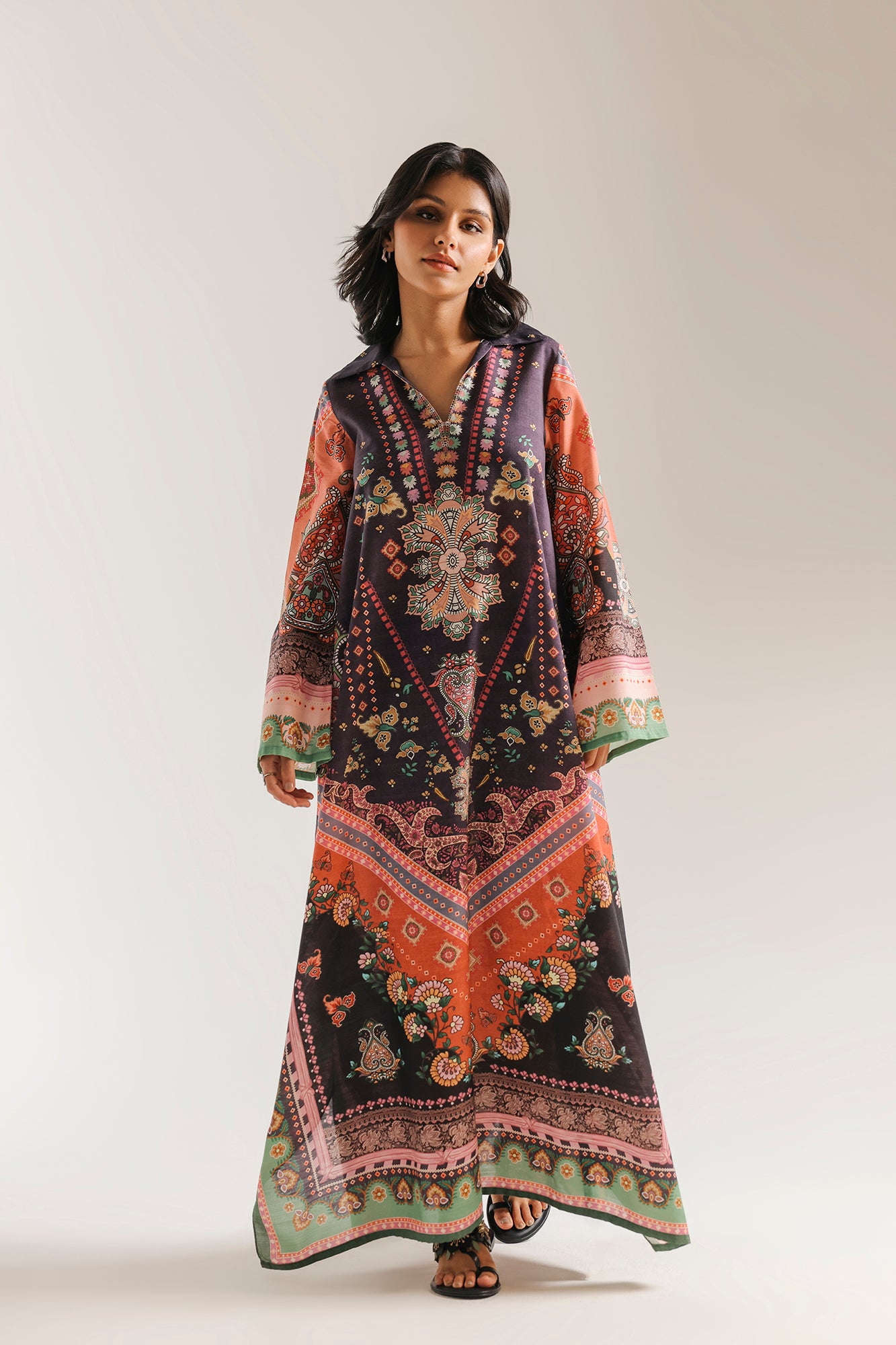 PRINTED DRESS (E8472/102/505)