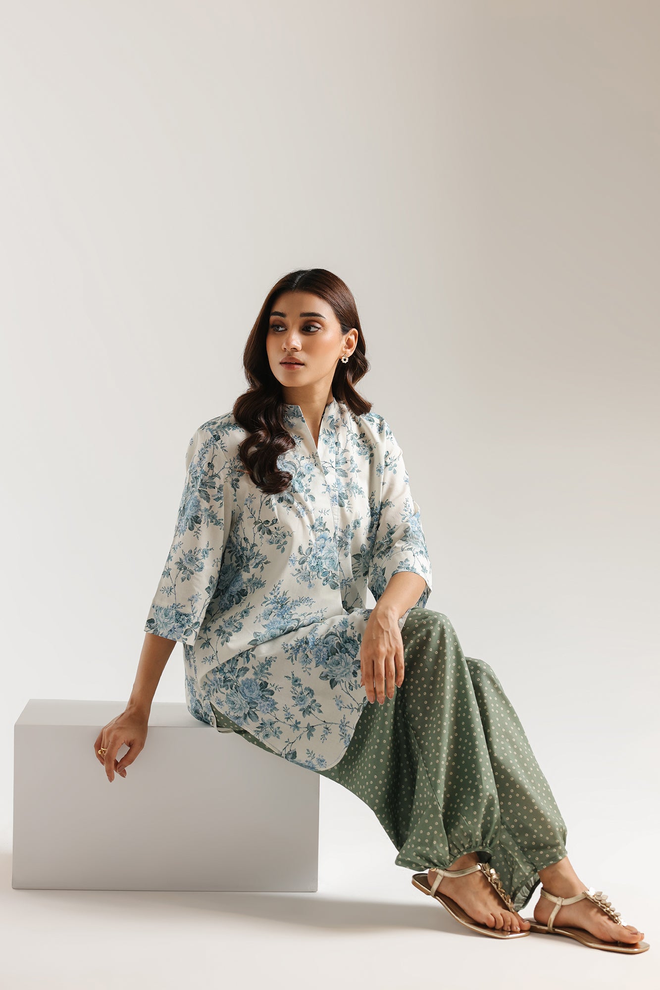 PRINTED SUIT (E8486/102/003)