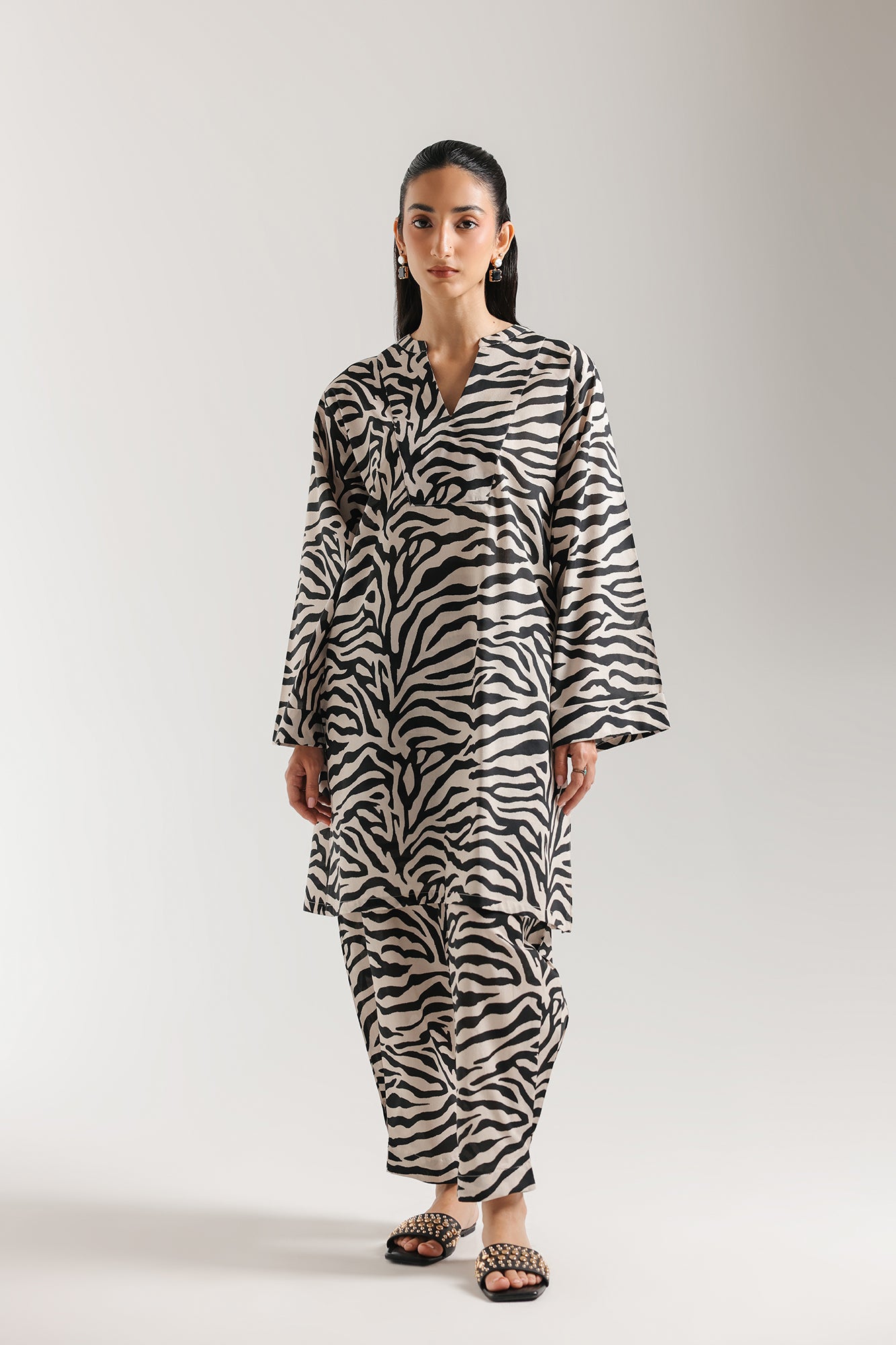 PRINTED SUIT (E8496/102/002)