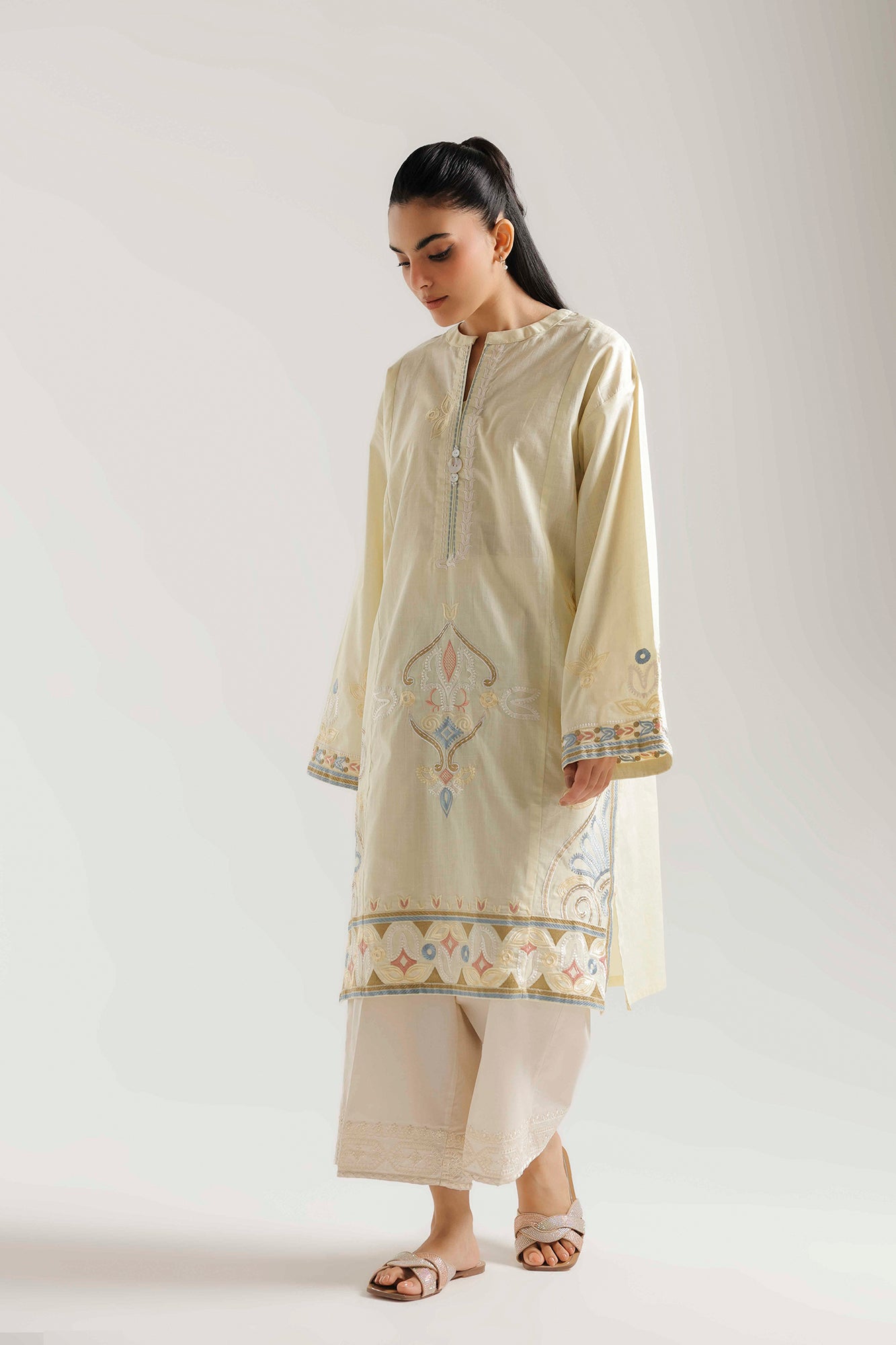 EMBROIDERED SHIRT (E9204/102/110)