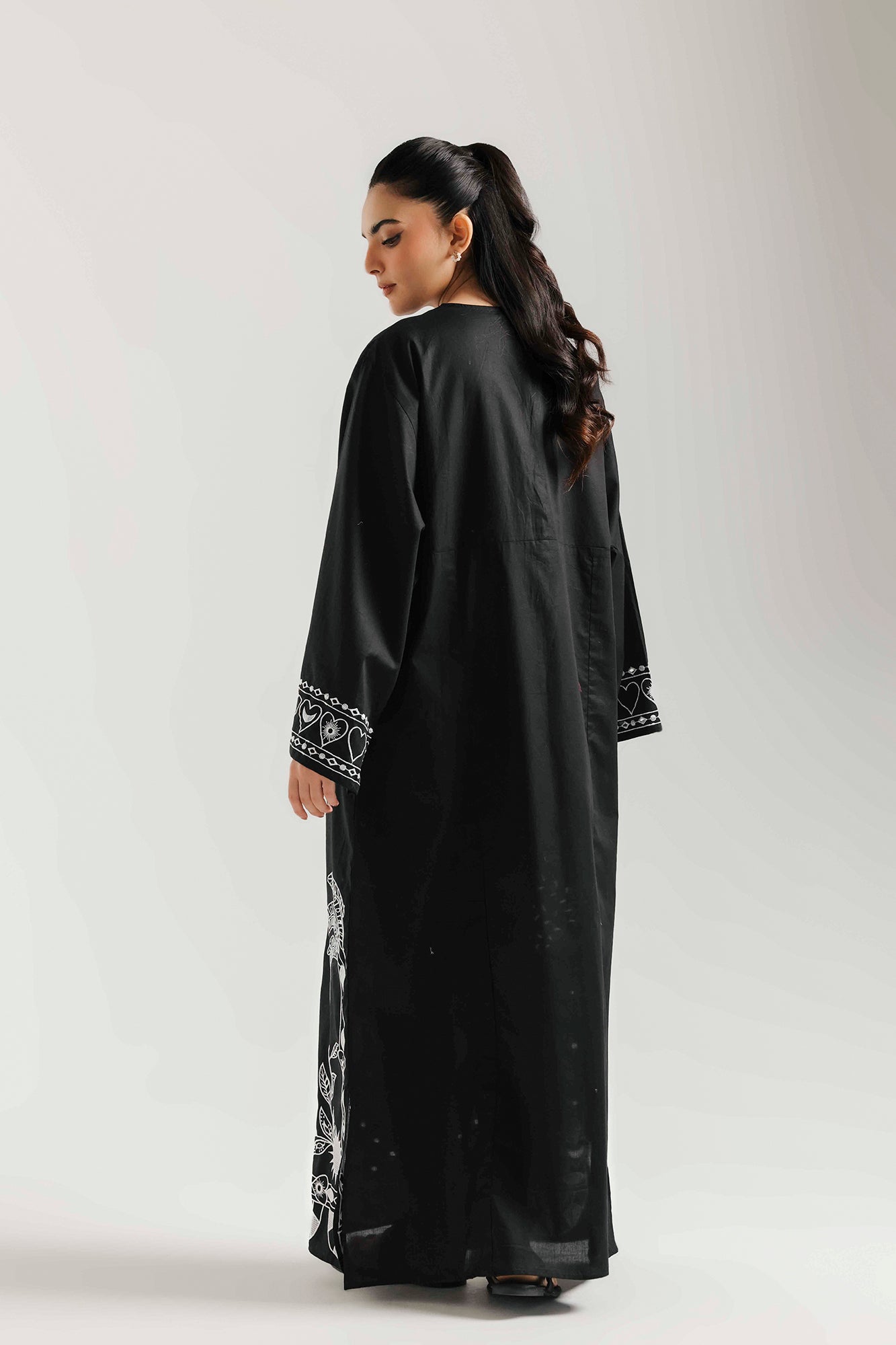 EMBROIDERED KAFTAN (E9230/102/902)