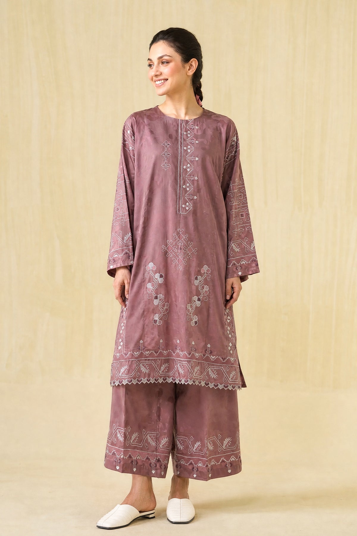 EMBROIDERED SUIT (E9304-102-527)