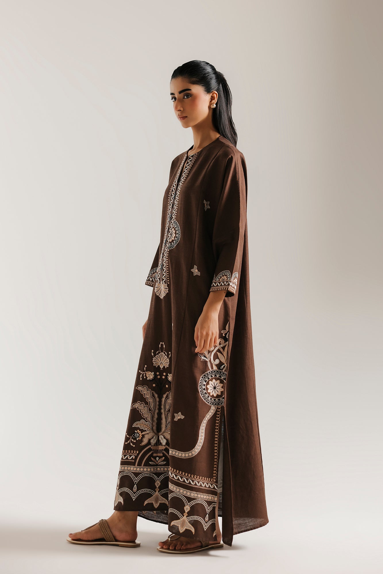 EMBROIDERED KAFTAN (E9307-102-802)